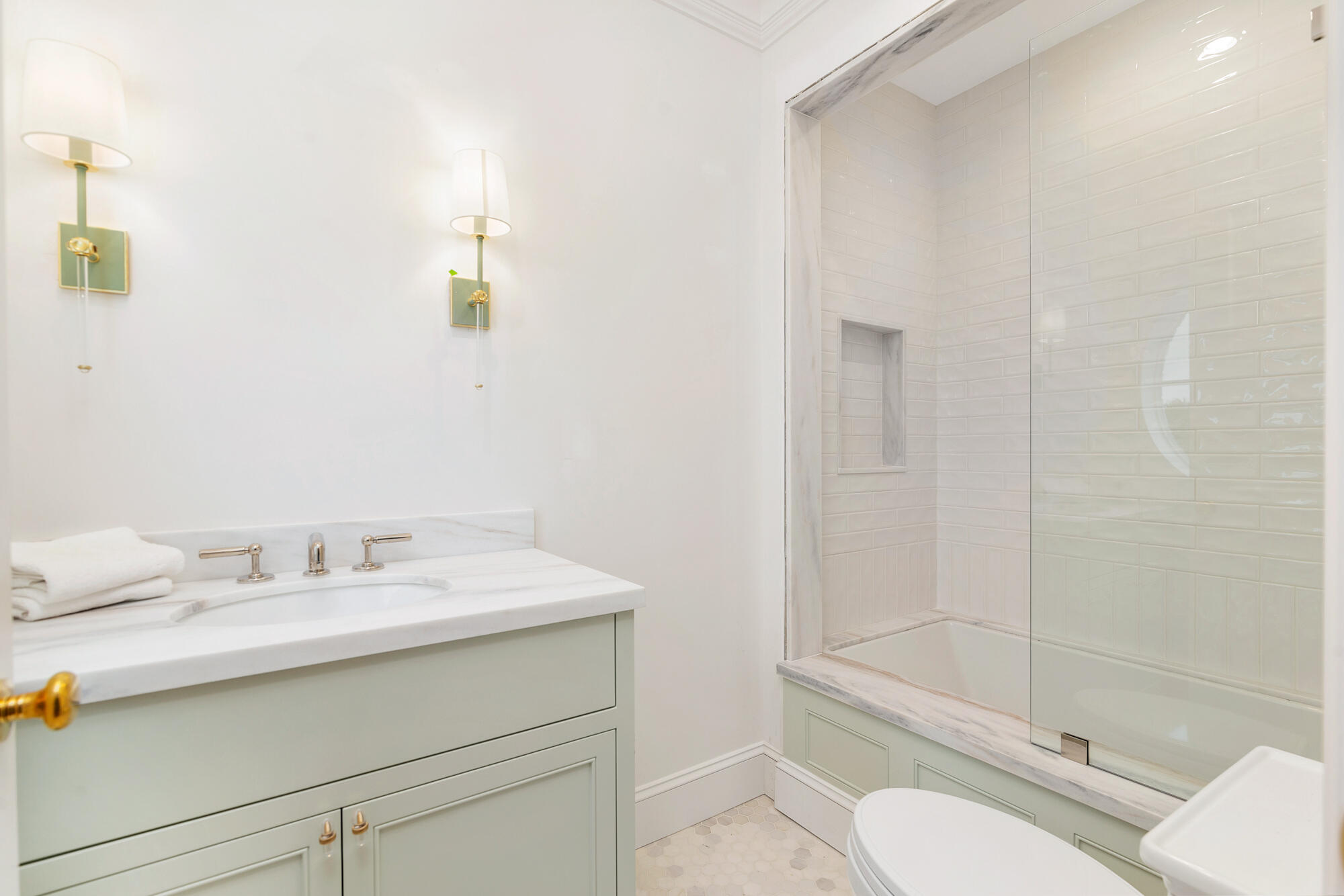 233 Seville Road Property Photo 18