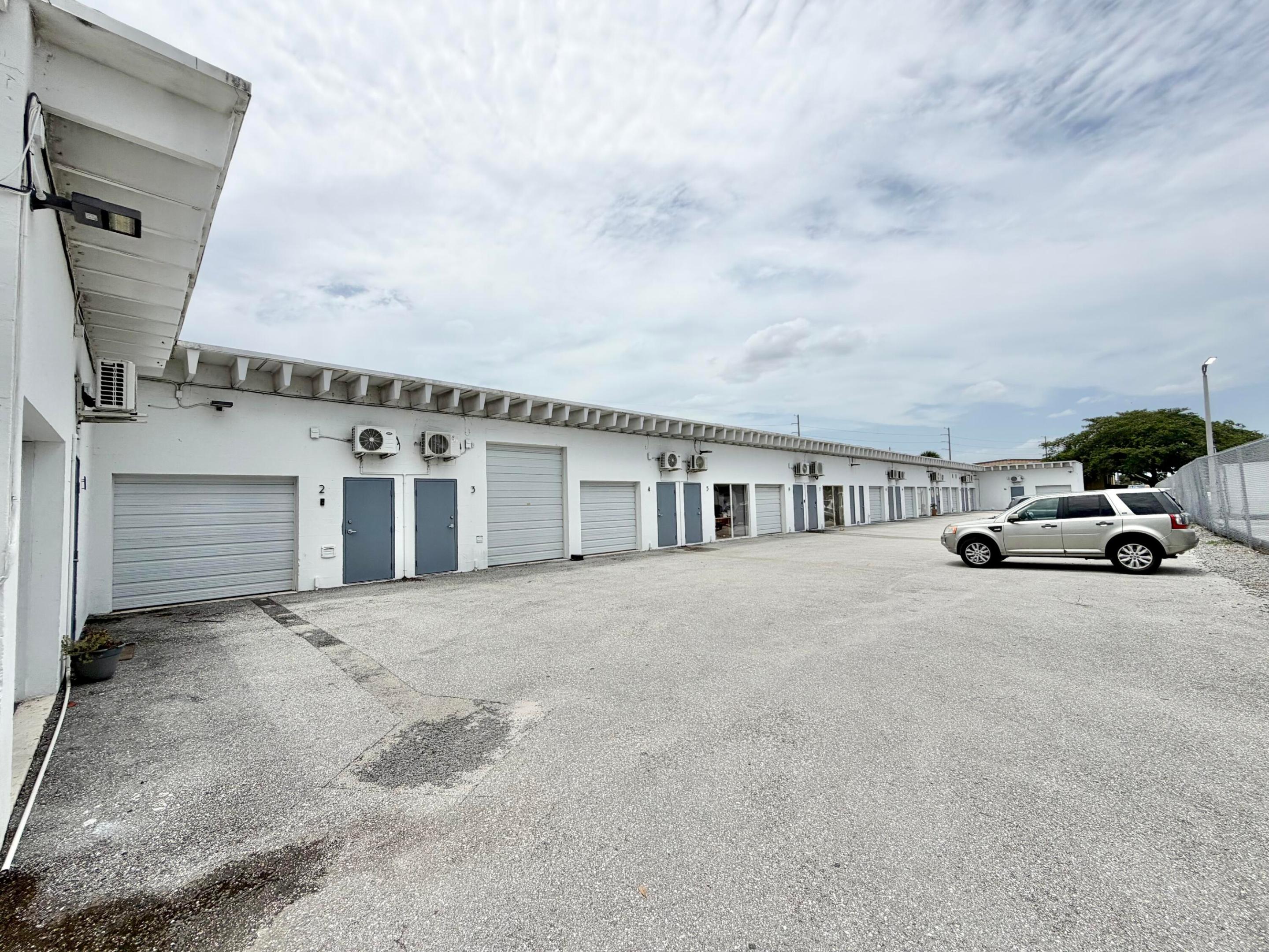 1211 Old Okeechobee Road Multiple Units Property Photo 17