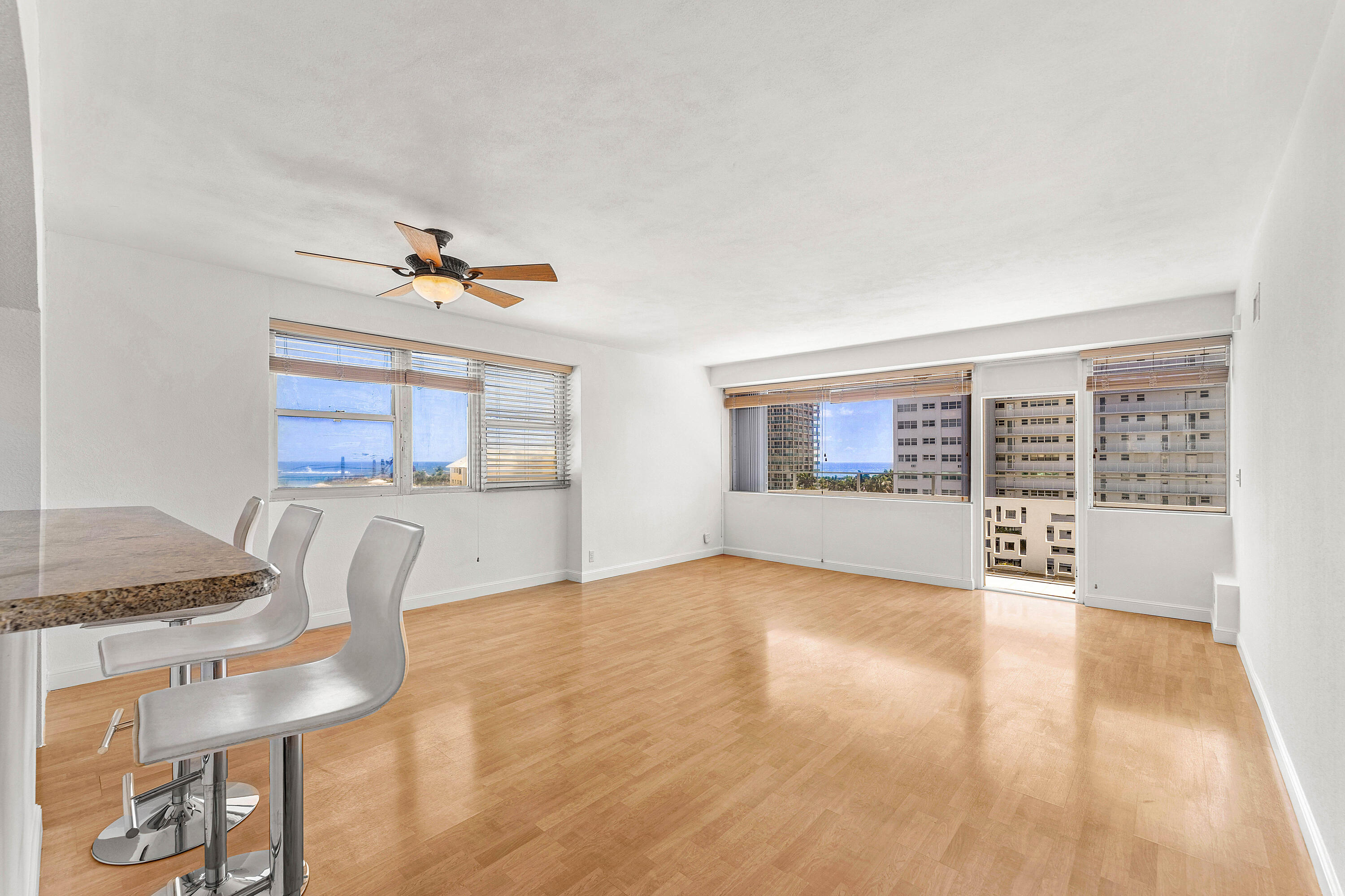 1900 S Ocean Drive 702 Property Photo 12