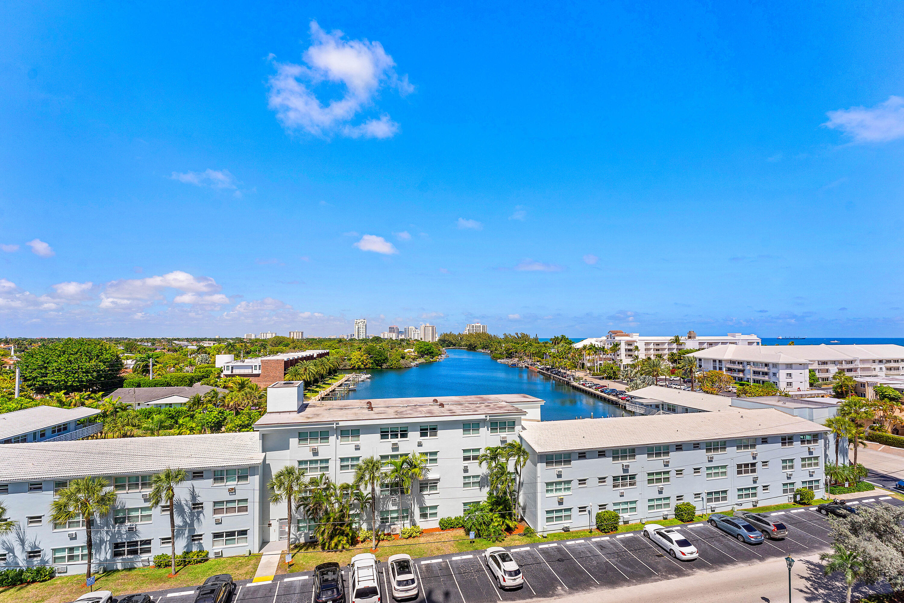 1900 S Ocean Drive 702 Property Photo 43
