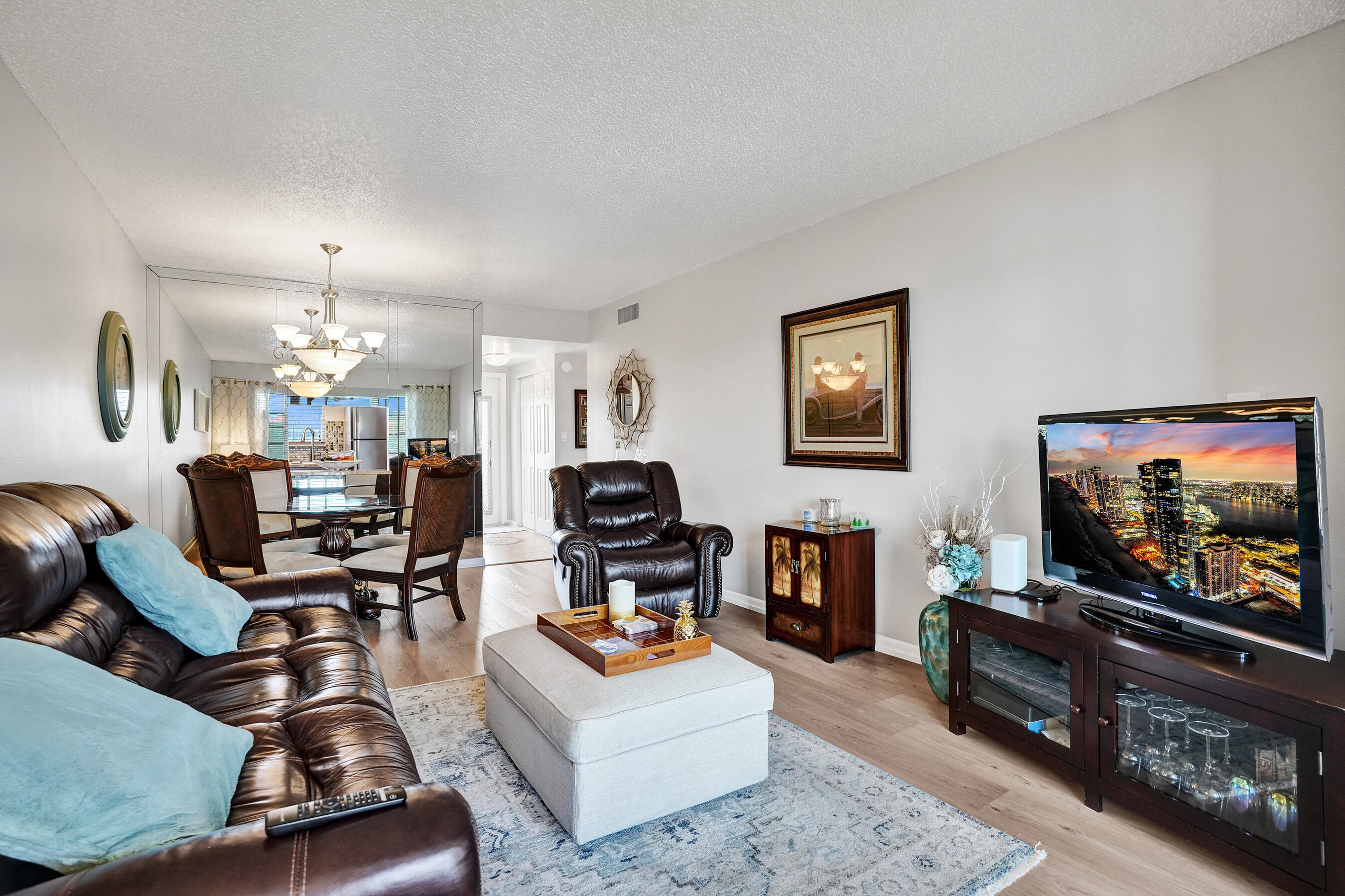 2901 E Sunrise Lakes Drive E 305 Property Photo 15