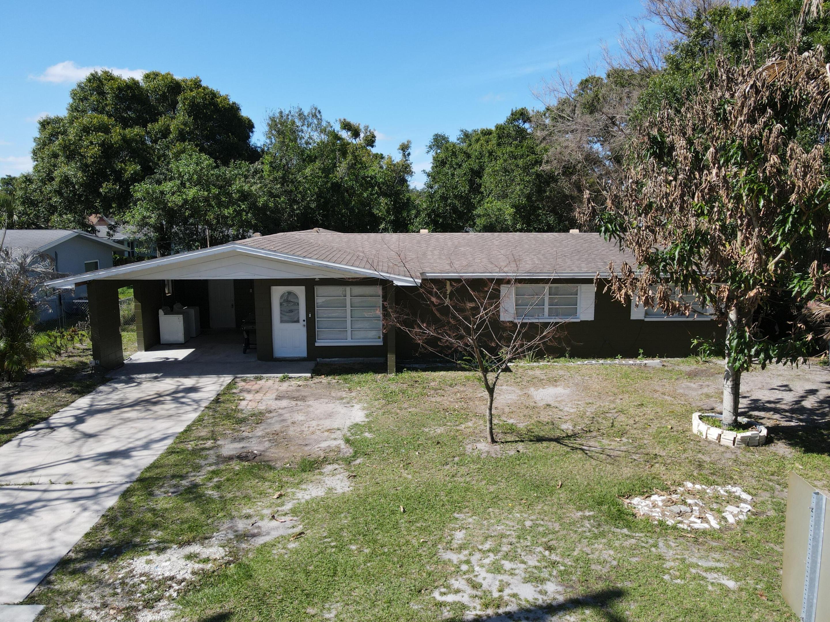2110 Cortez Boulevard Property Photo 2