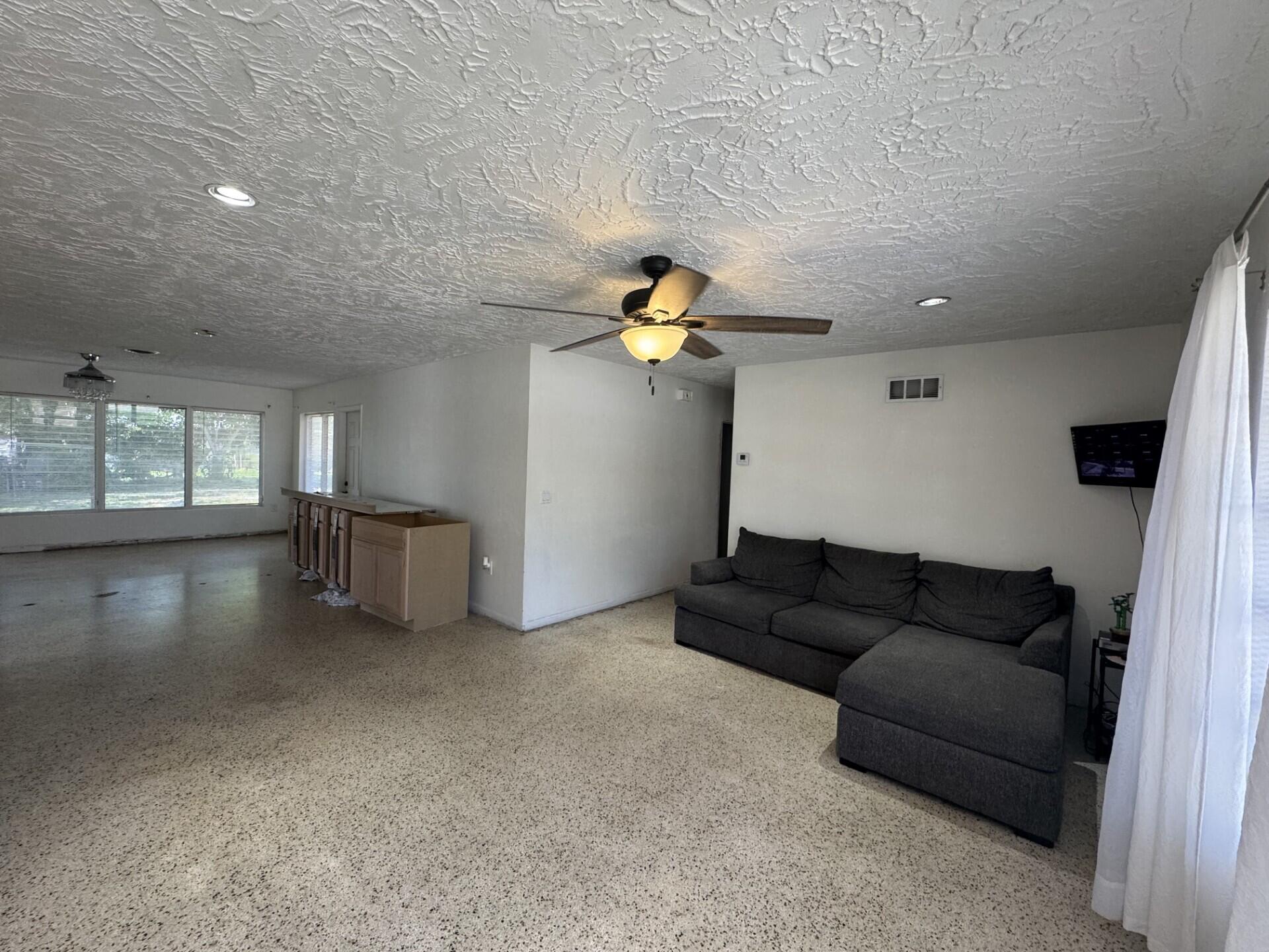 2110 Cortez Boulevard Property Photo 5
