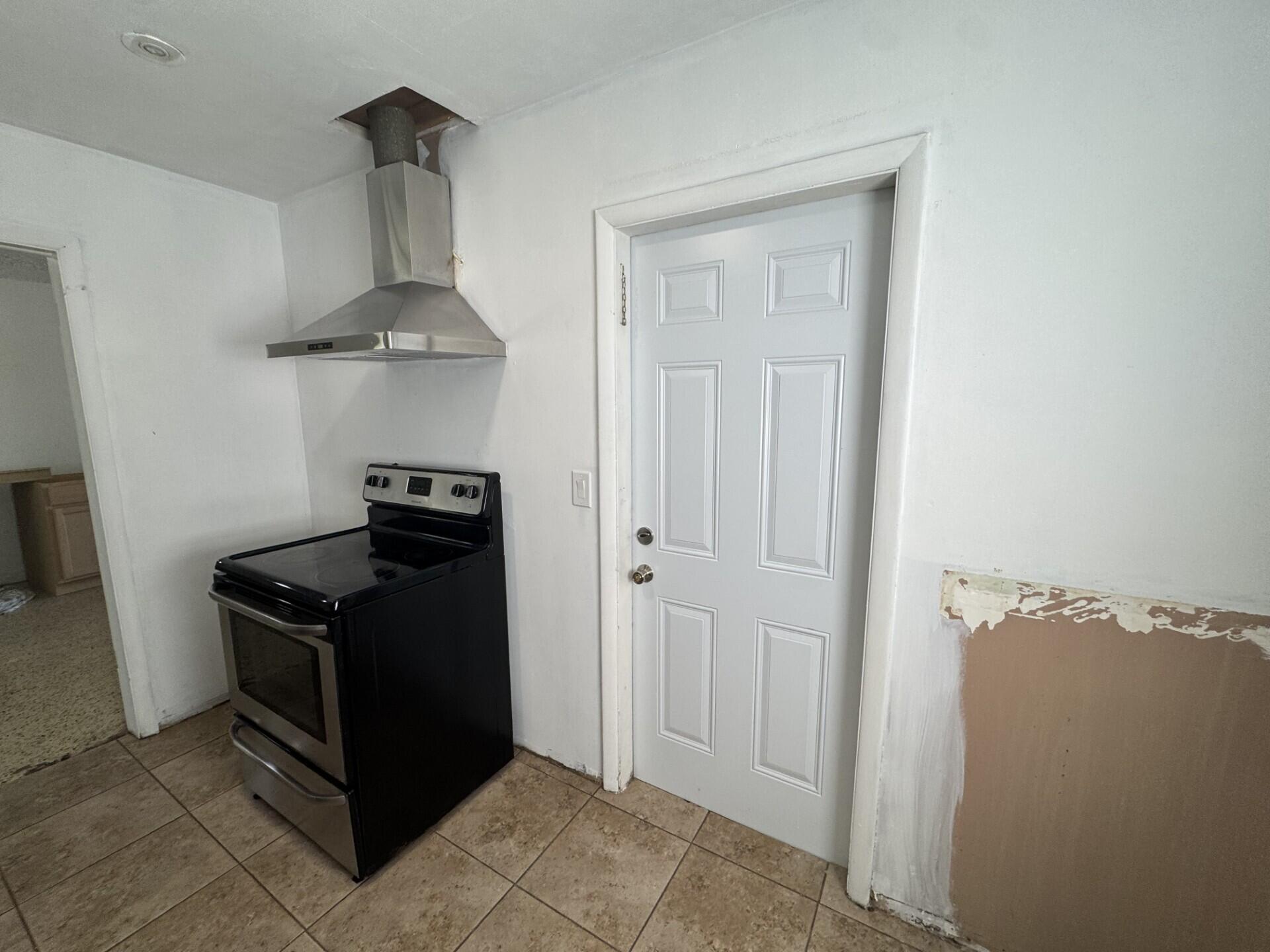2110 Cortez Boulevard Property Photo 8