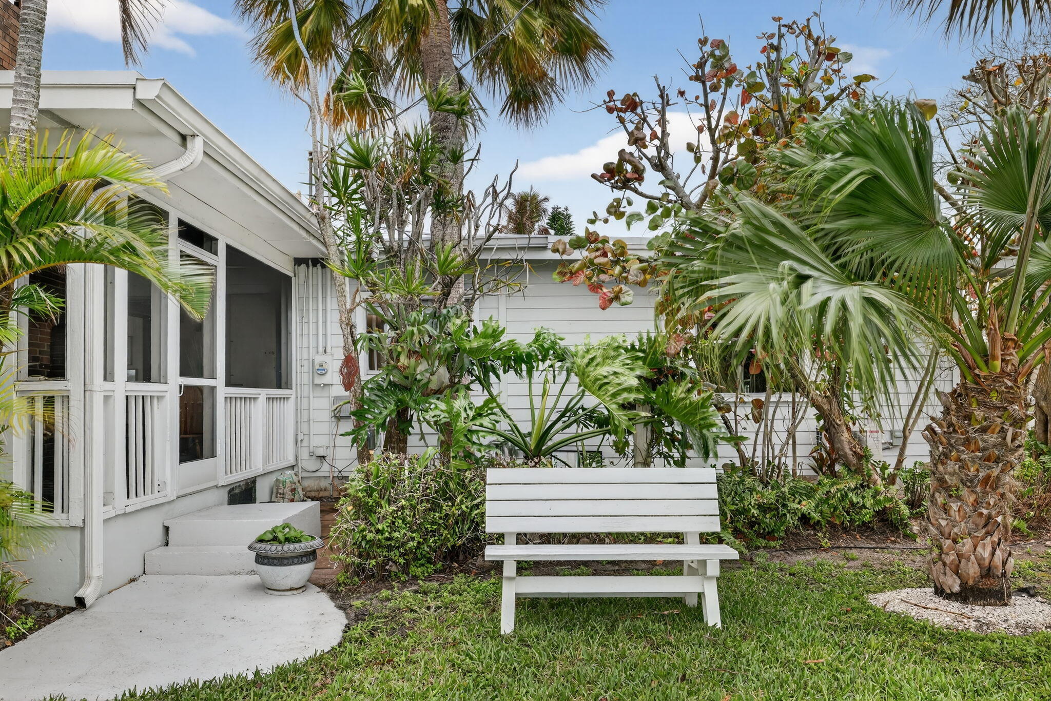 4490 Ne Indian River Drive Property Photo 6