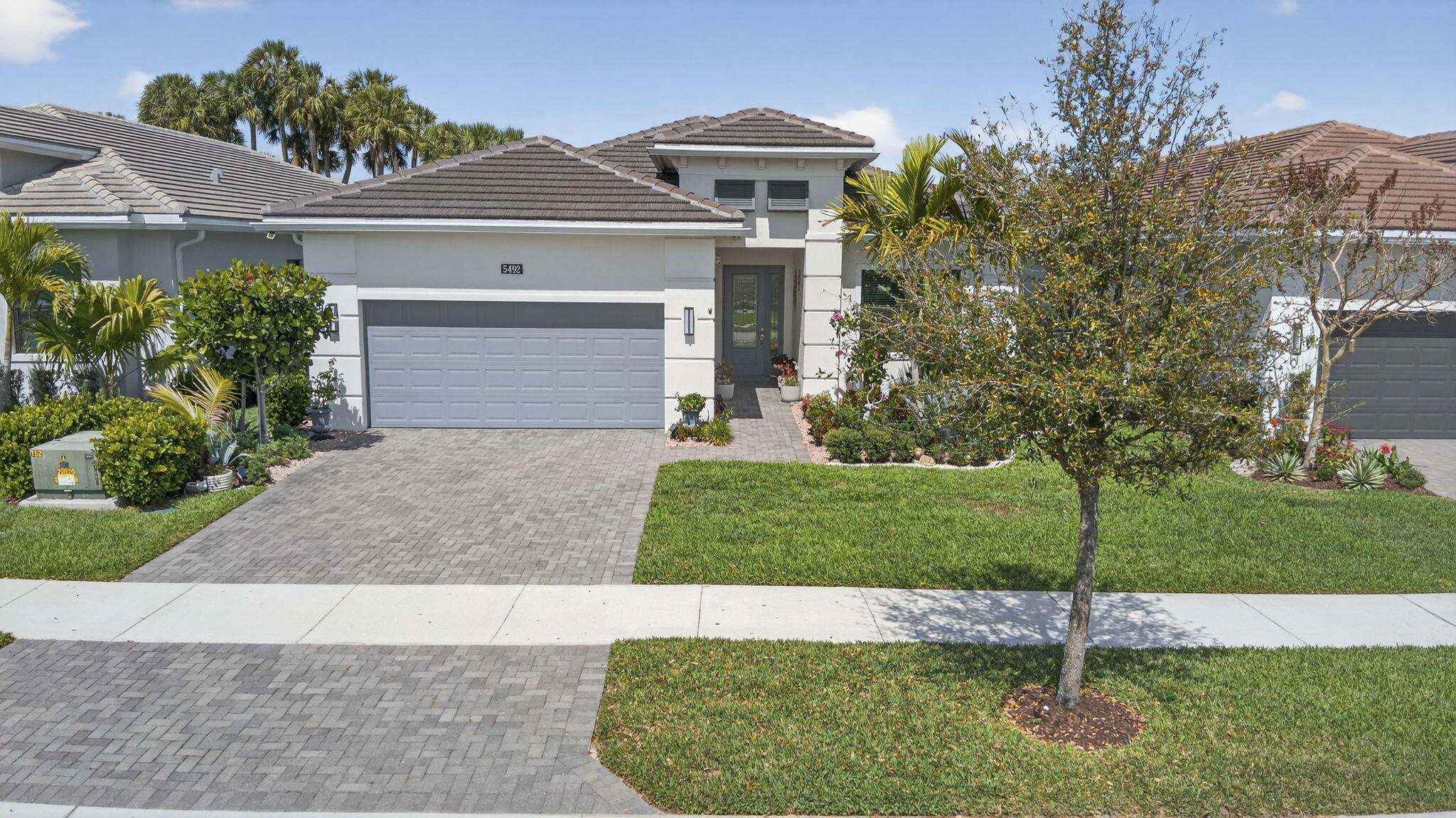 5492 St Armands Way Property Photo 40
