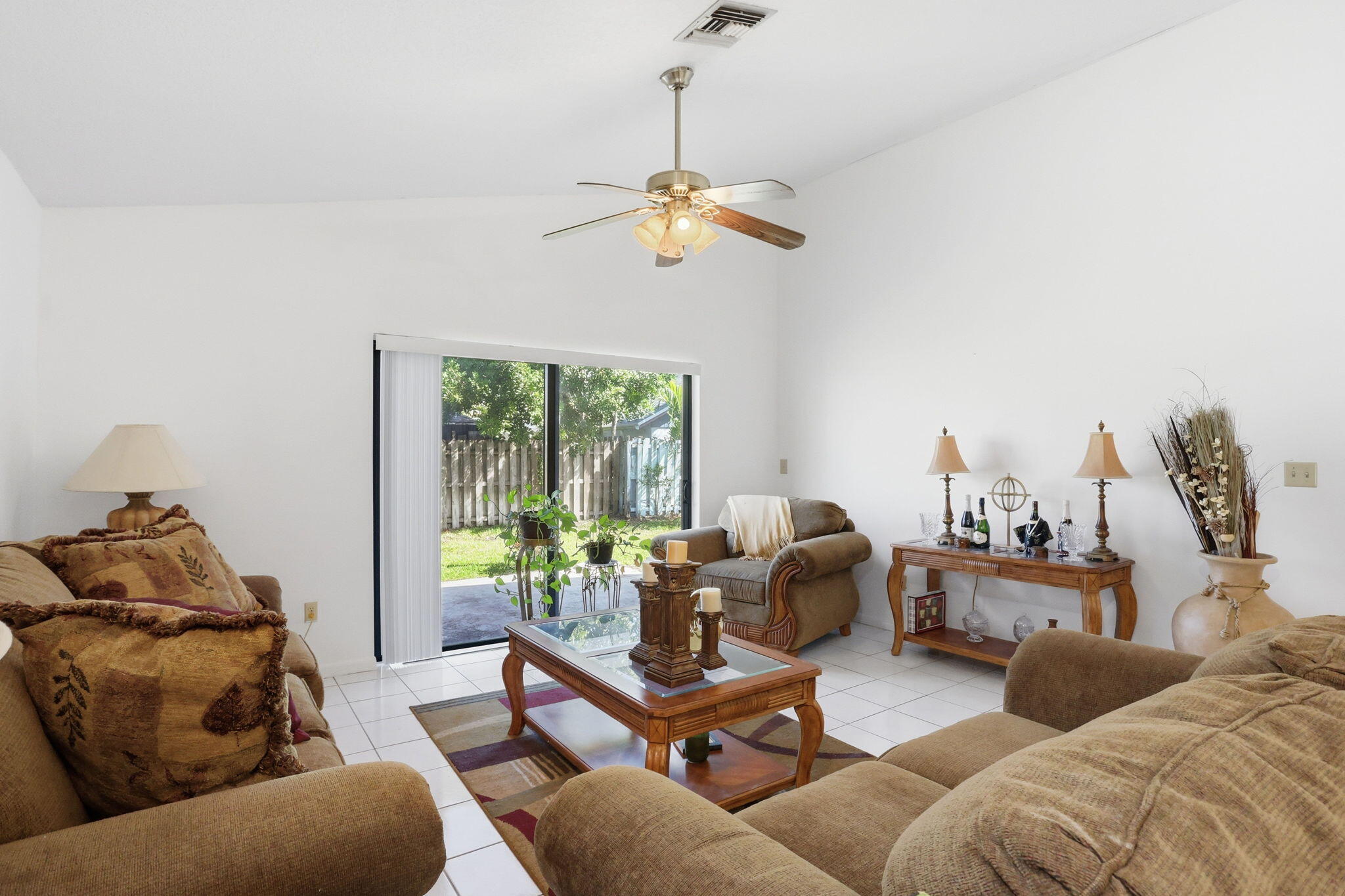 1387 Longarzo Place Property Photo 6