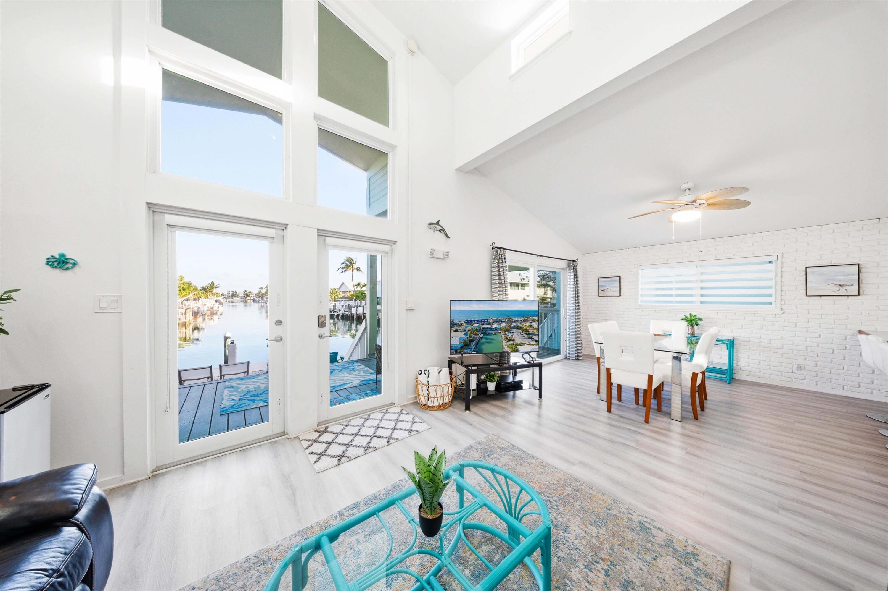 350 E Ocean Drive Property Photo 1