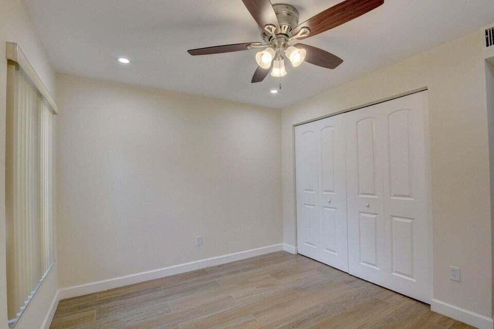 400 Club Circle 101 Property Photo 23