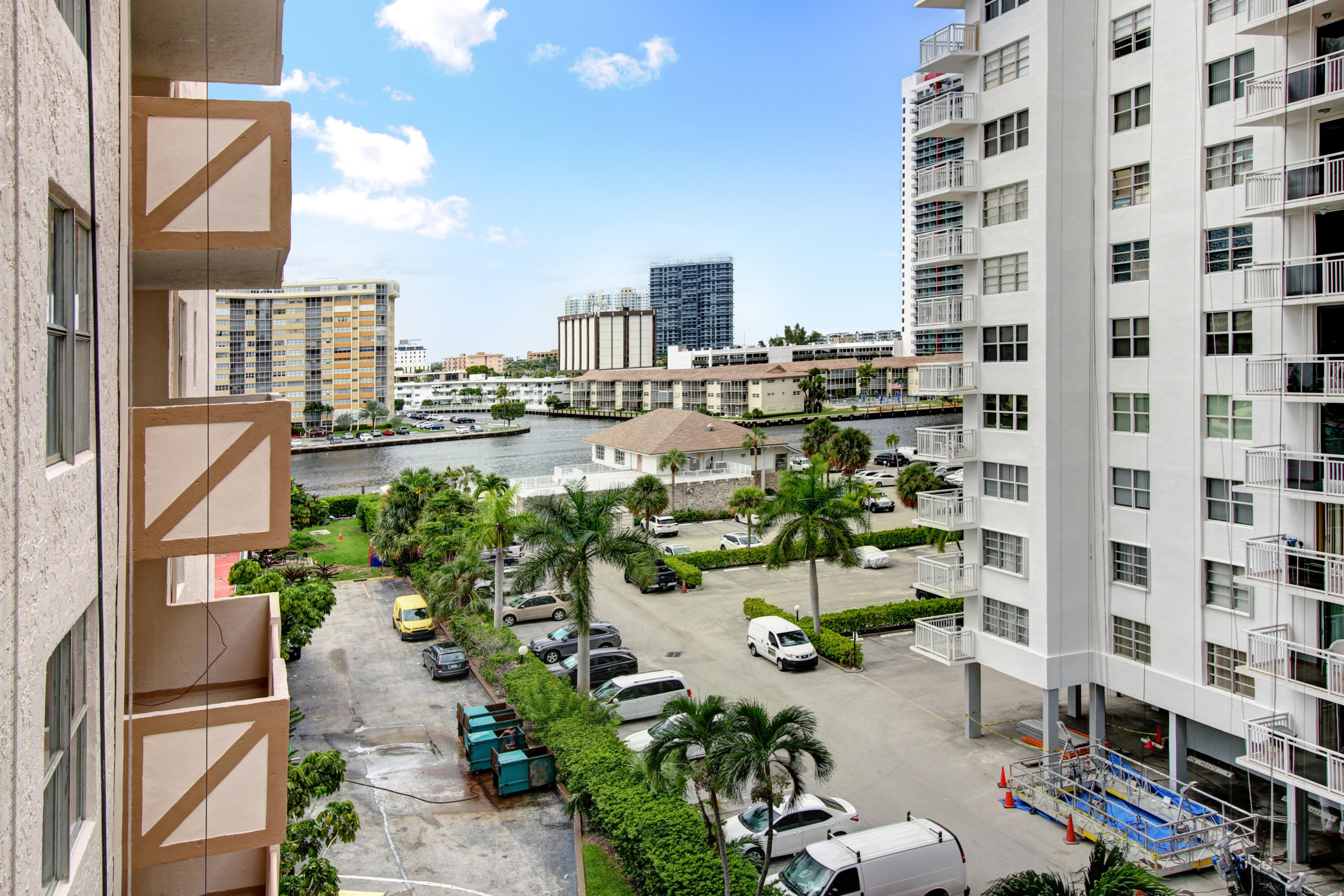 1865 S Ocean Drive 6c Property Photo 22