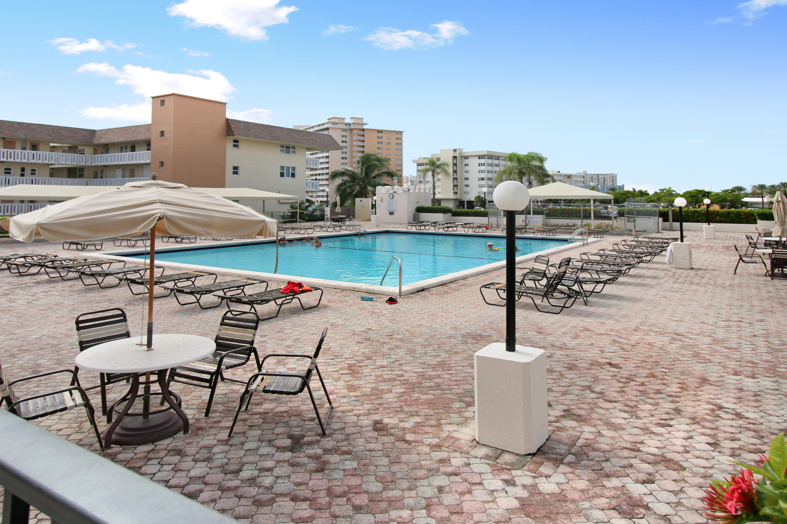 1865 S Ocean Drive 6c Property Photo 26