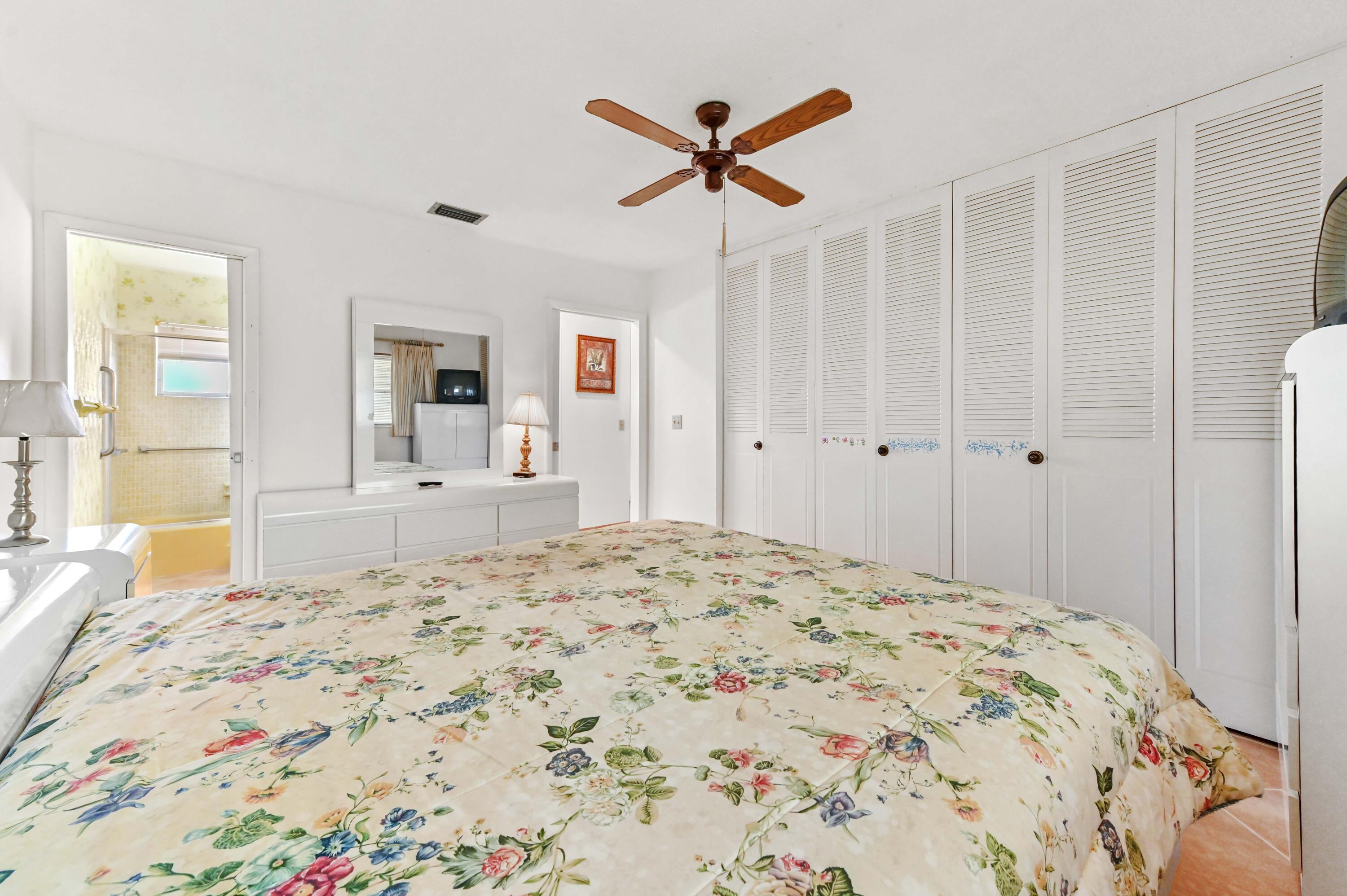 2915 Crosley Drive W Unit B Property Photo 15
