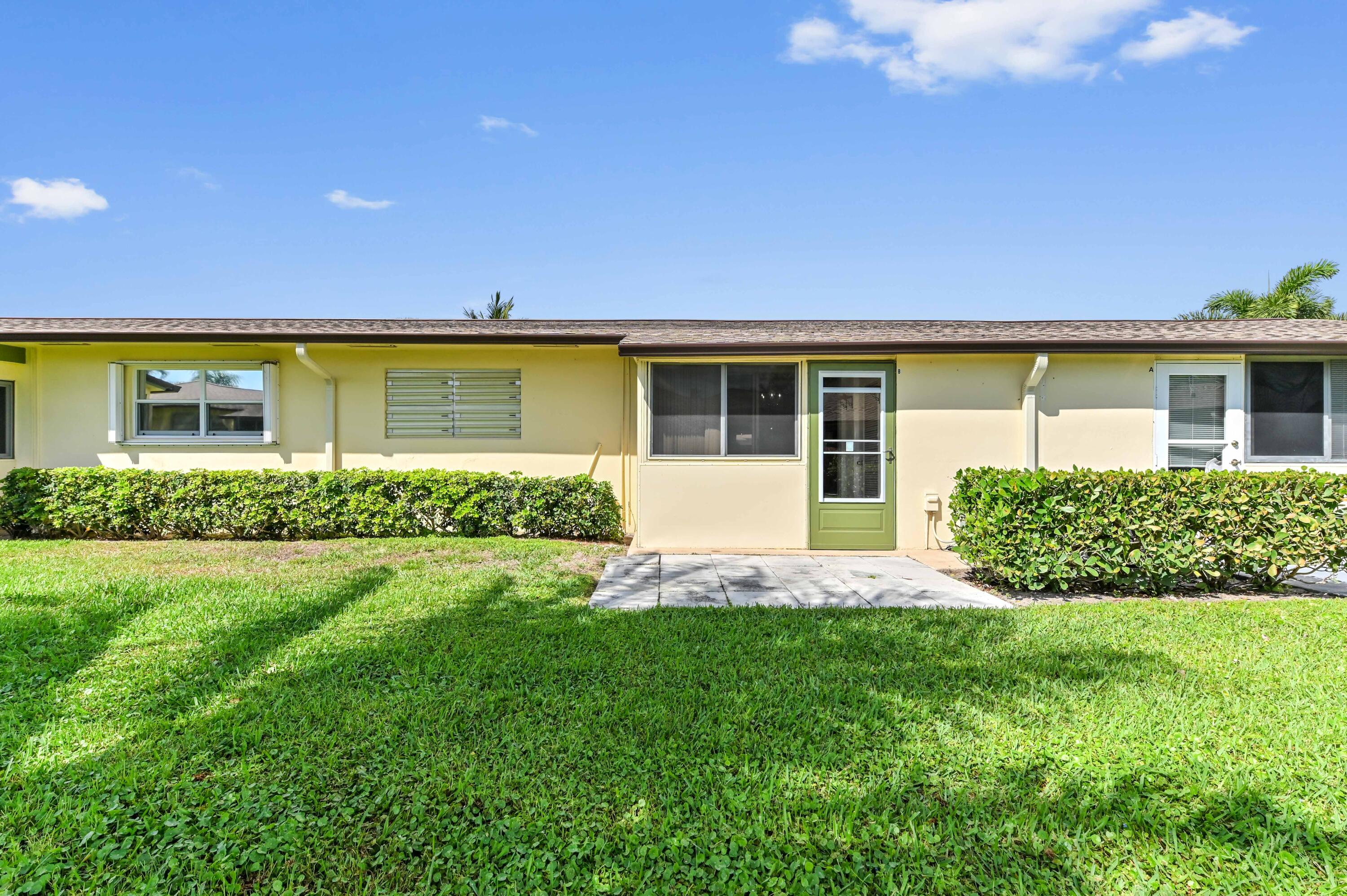2915 Crosley Drive W Unit B Property Photo 20
