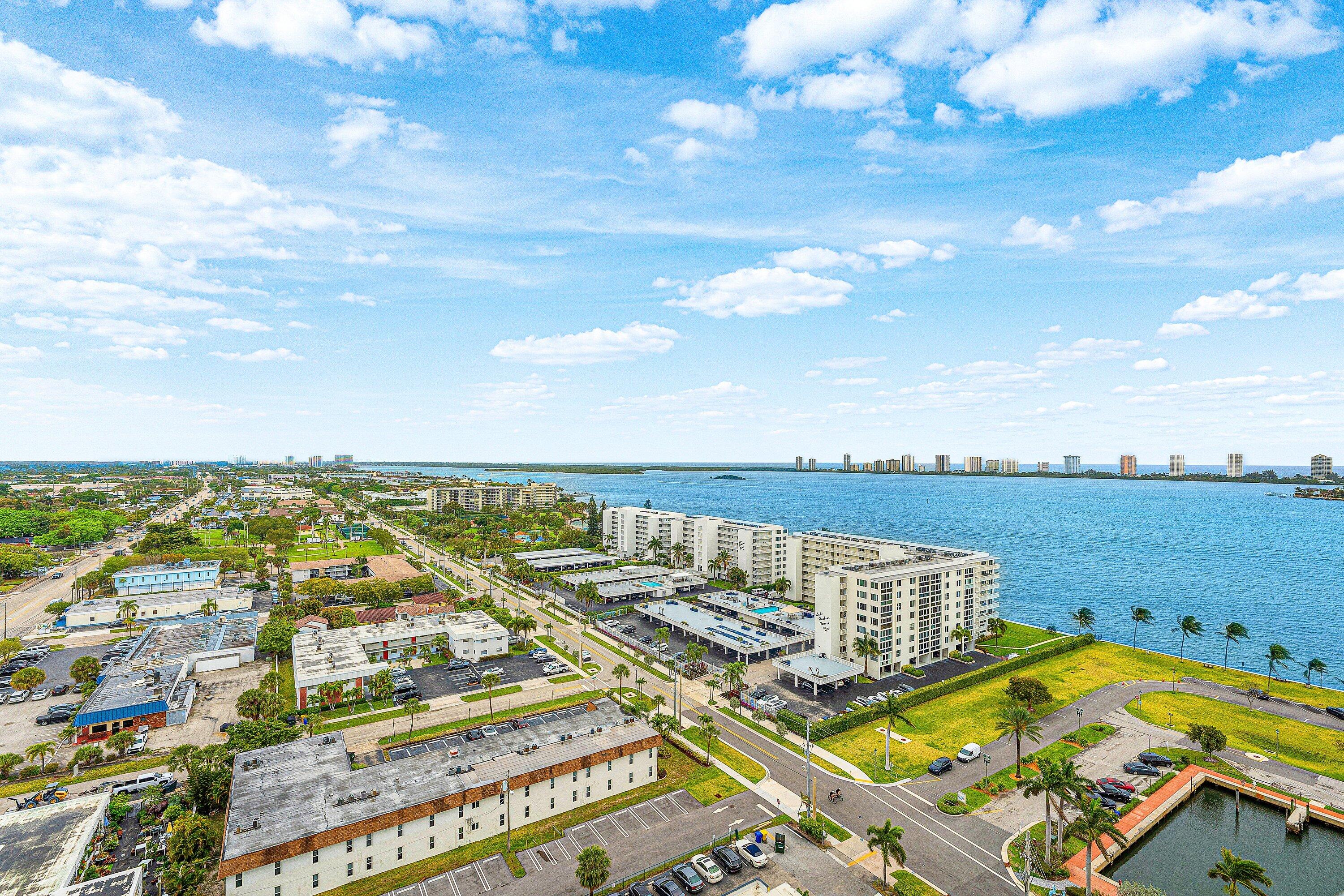 220 Lake Shore Drive 1613 Property Photo 33