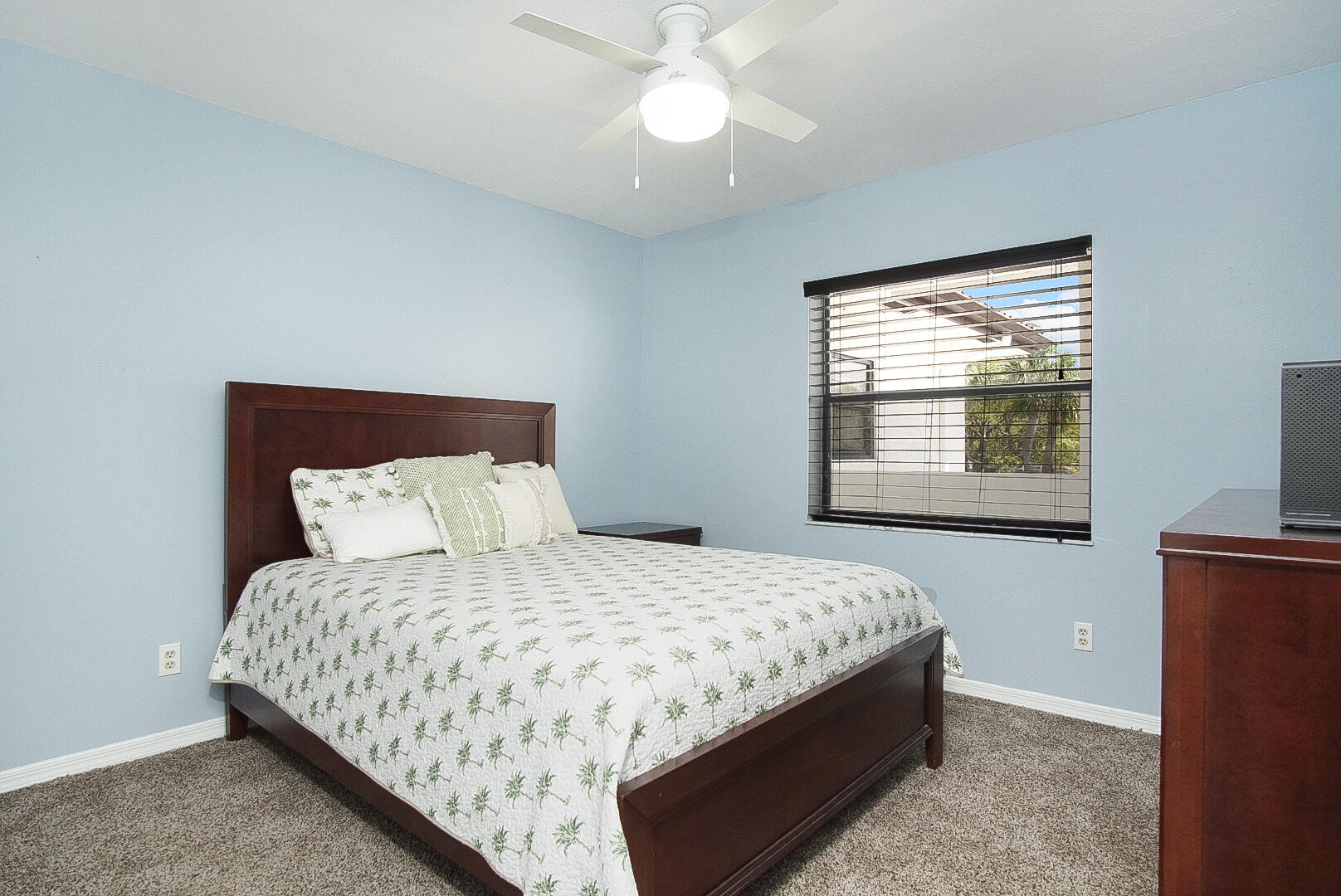 6041 Se Landing Way Property Photo 9