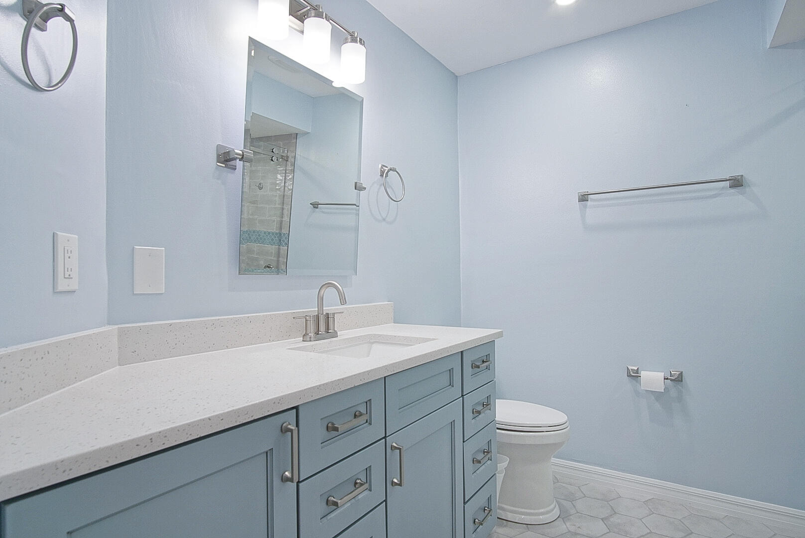 6041 Se Landing Way Property Photo 10