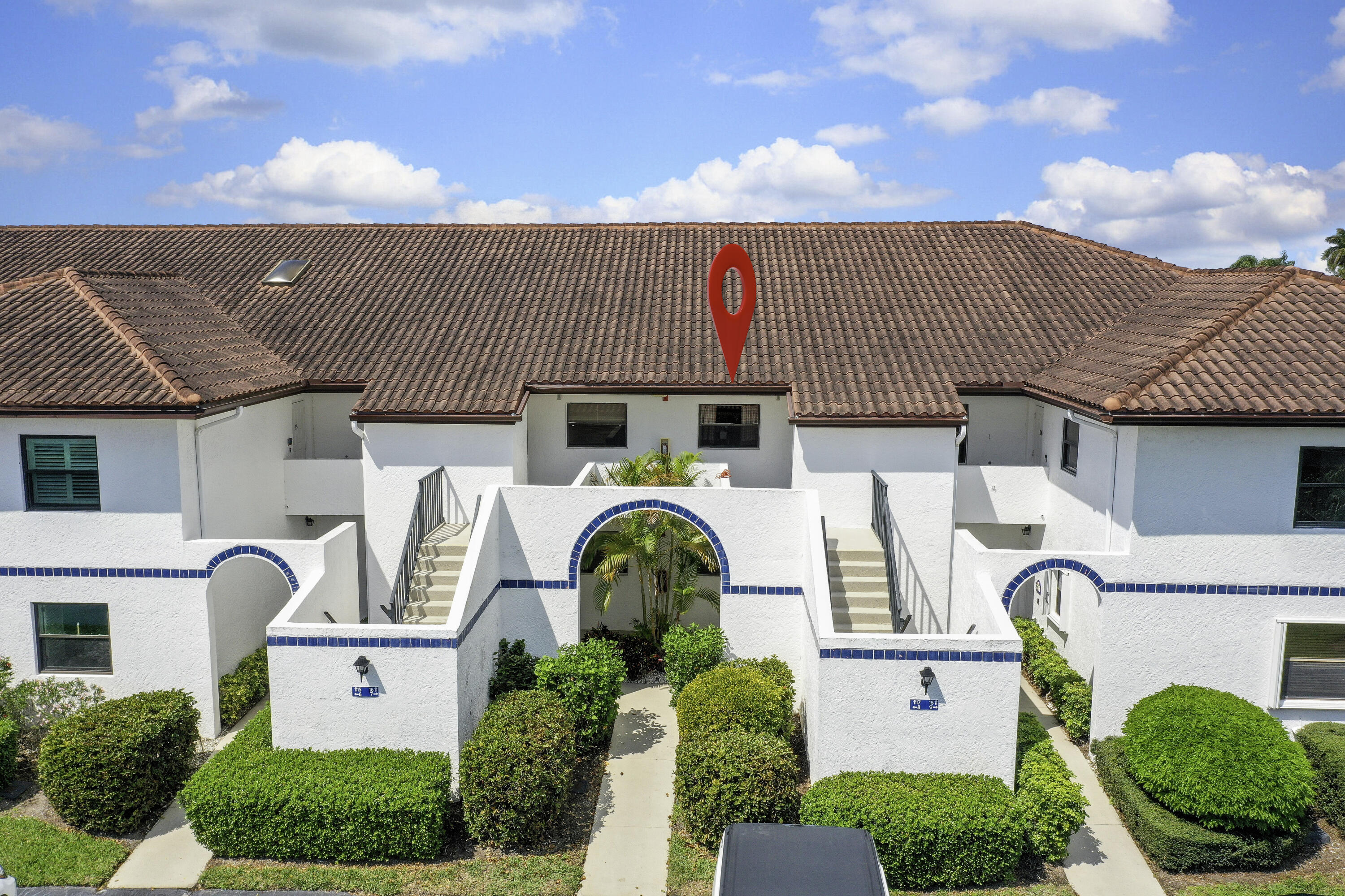 6041 Se Landing Way Property Photo 16