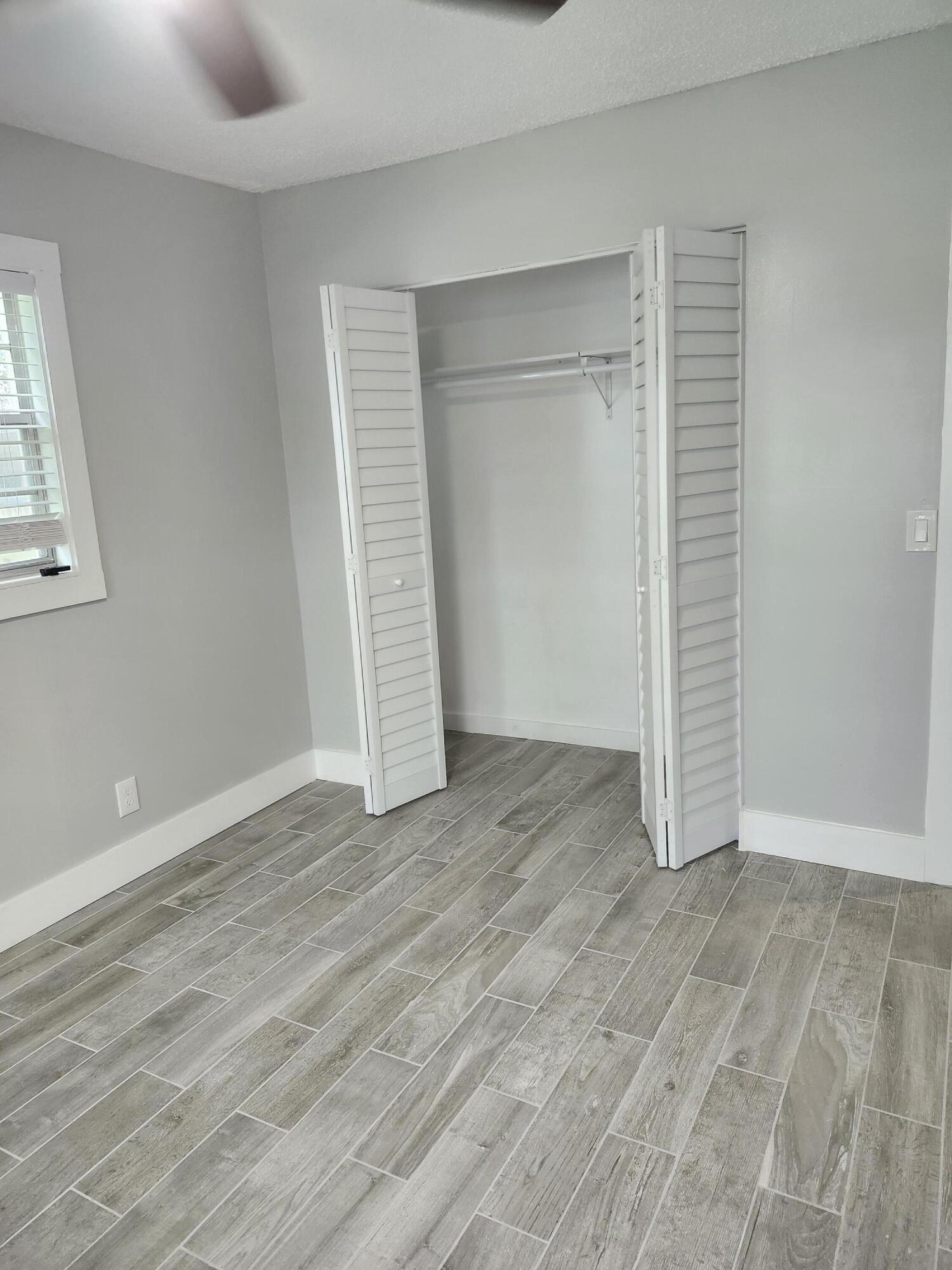 272 Tilford M Property Photo 5