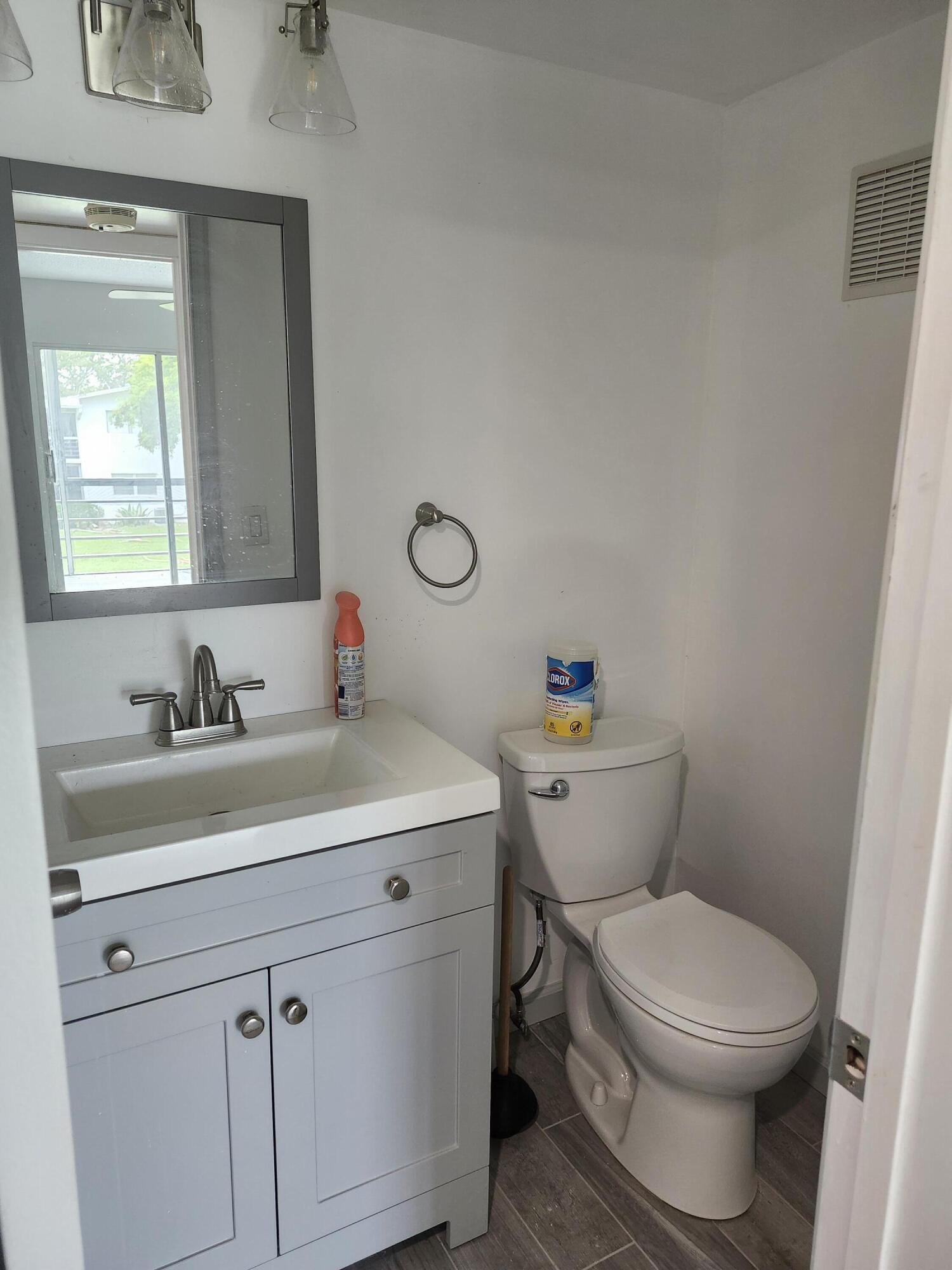 272 Tilford M Property Photo 8