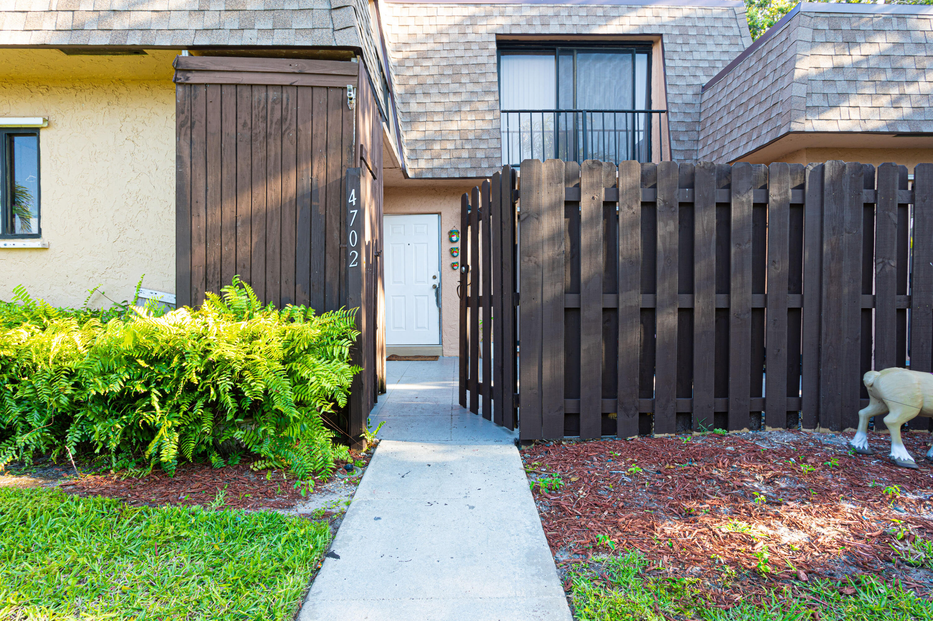 4702 Waterview Circle Property Photo 1