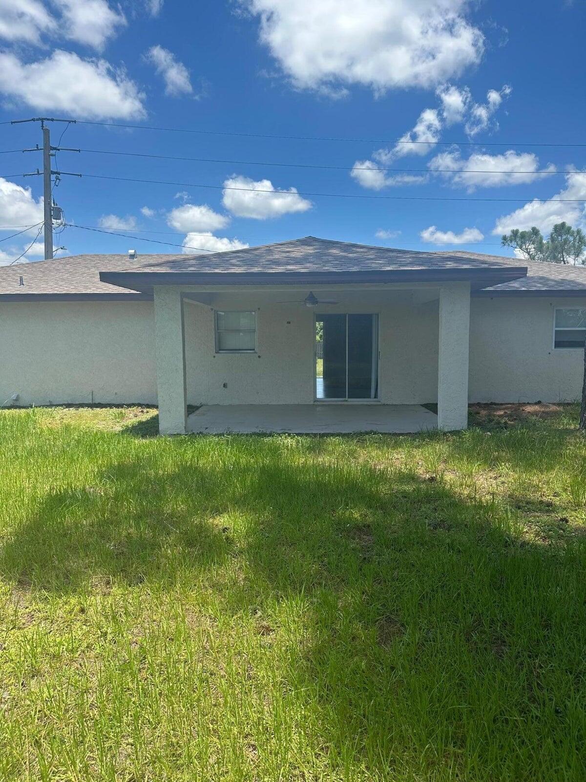 314 Se Evergreen Terrace Property Photo 12