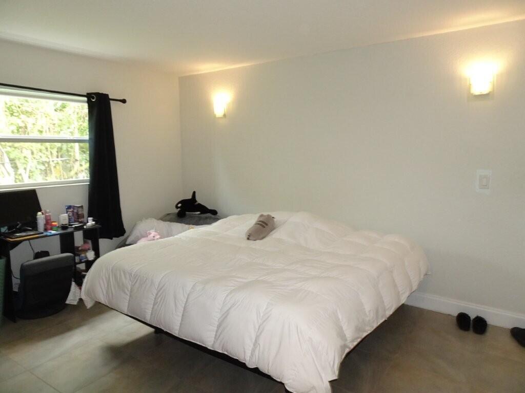 213 Se 3rd Avenue 2a Property Photo 5