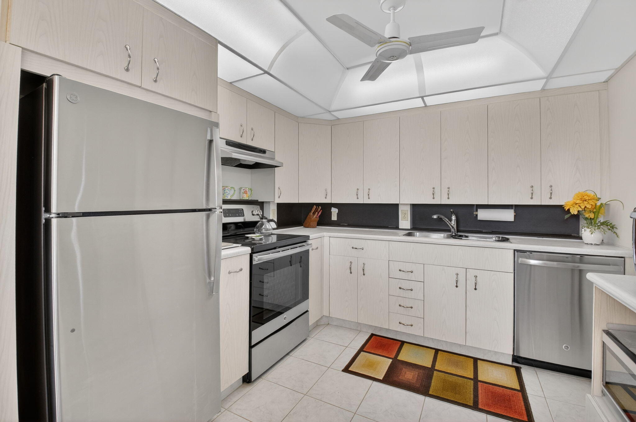 3008 Rexford Property Photo 35