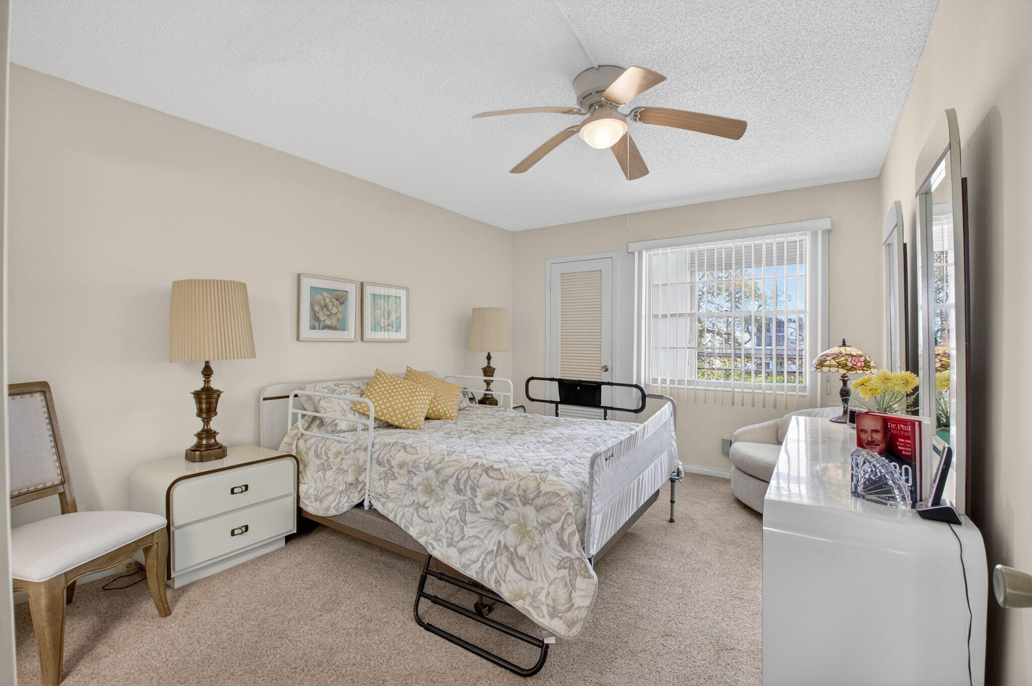 3008 Rexford Property Photo 39
