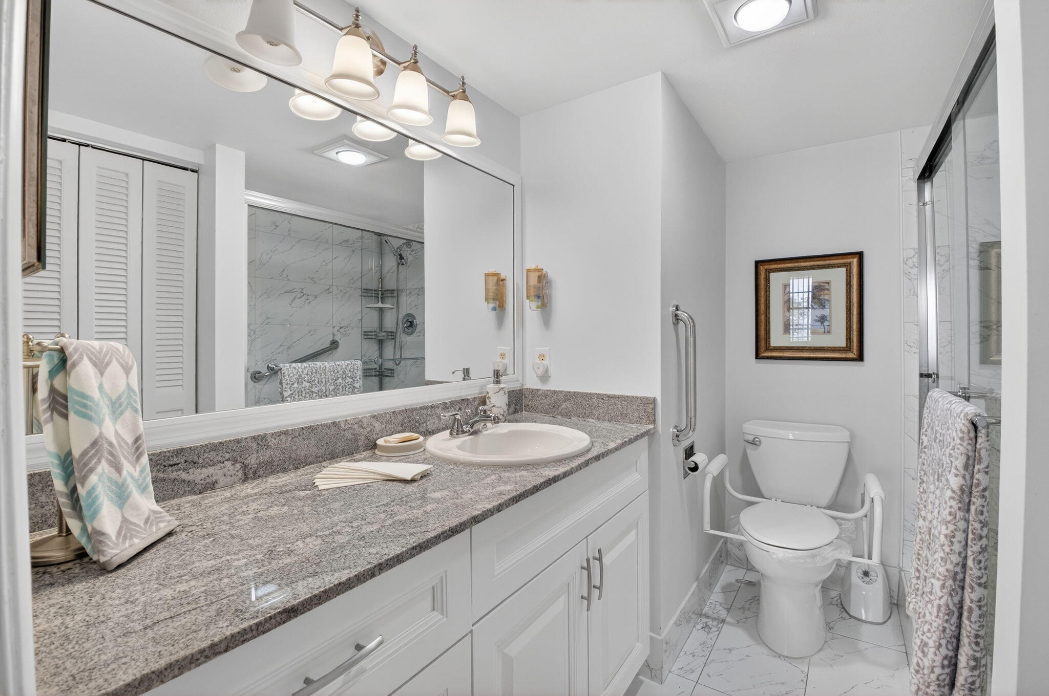 3008 Rexford Property Photo 42