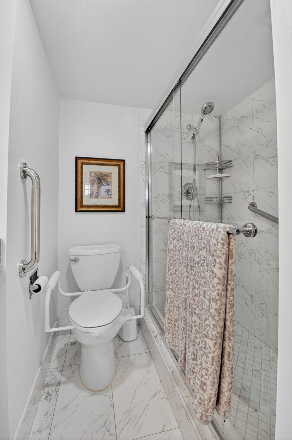 3008 Rexford Property Photo 43