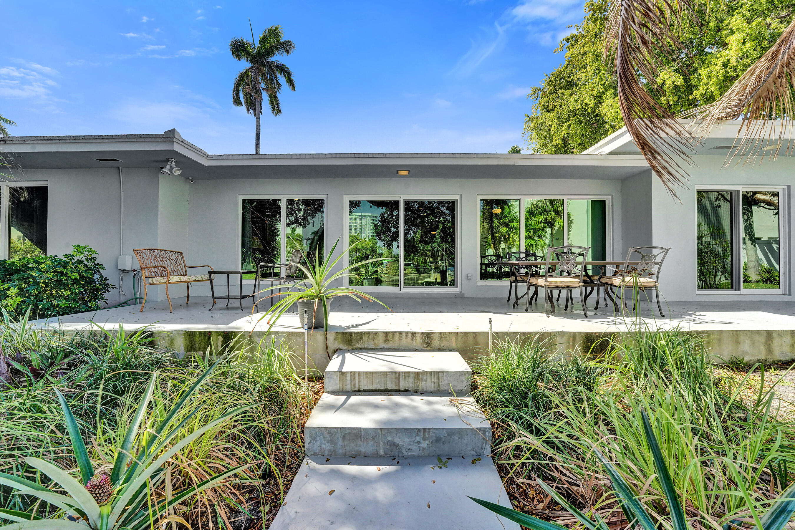 1431 S Ocean Boulevard 37 Property Photo 3