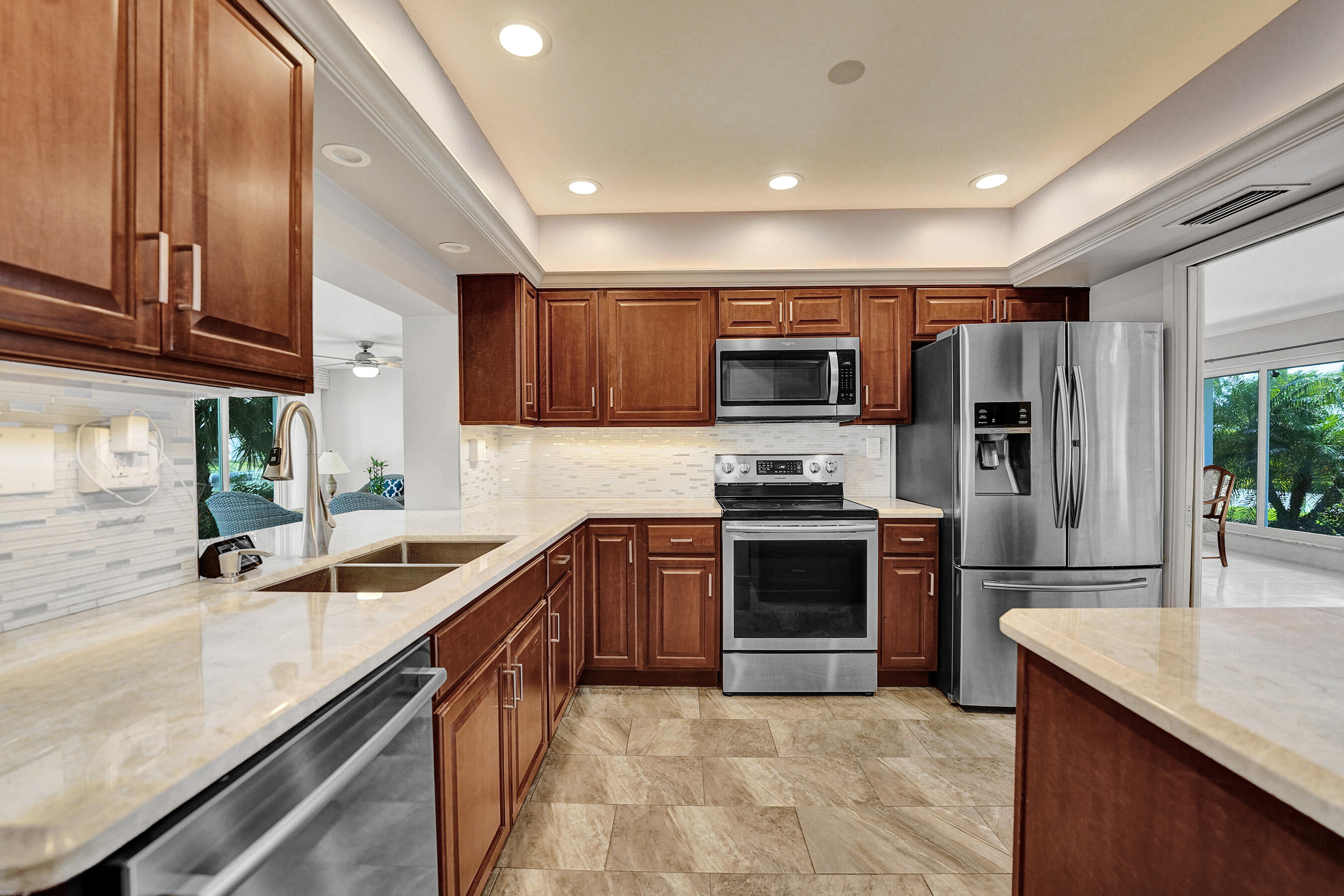1431 S Ocean Boulevard 37 Property Photo 6