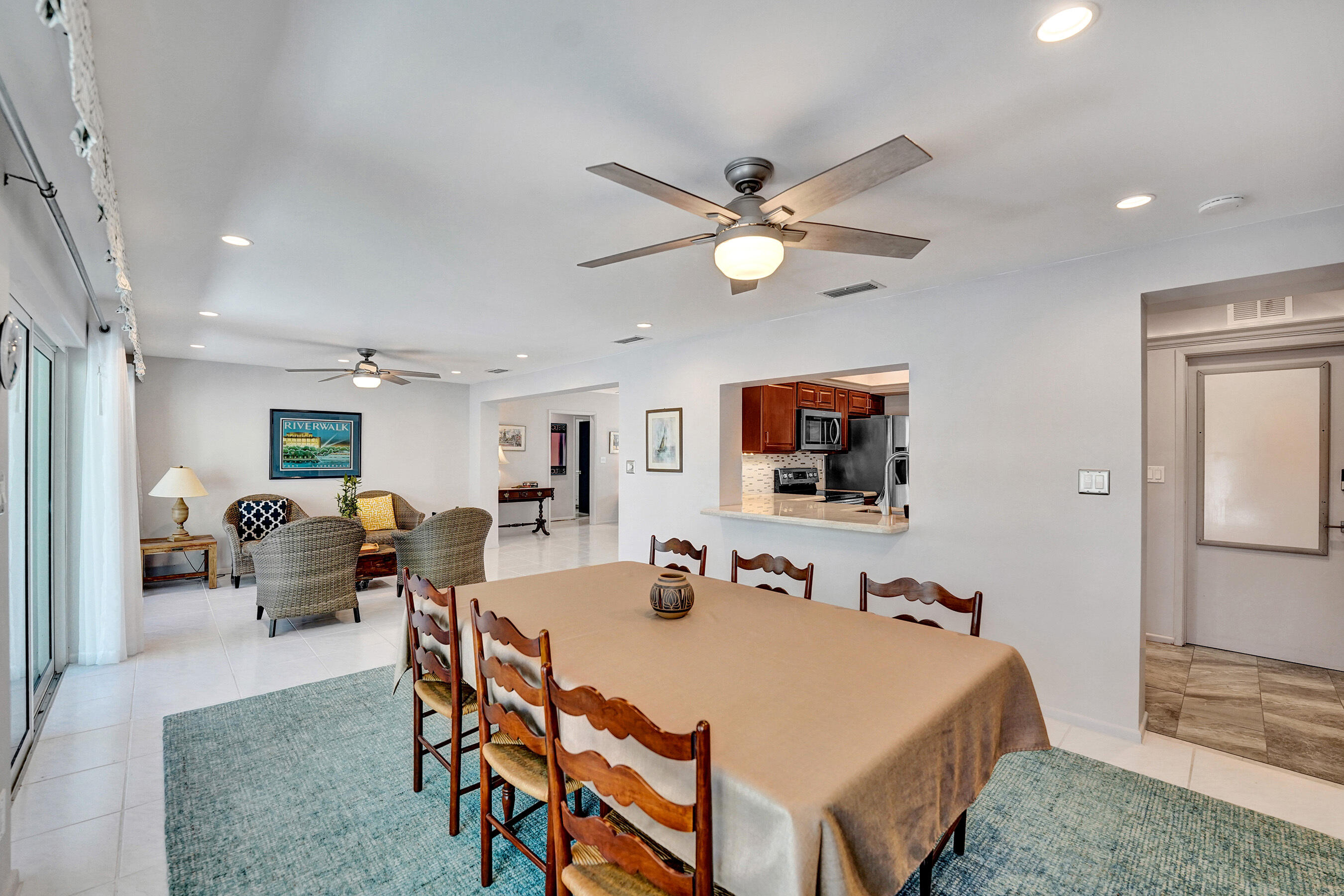 1431 S Ocean Boulevard 37 Property Photo 7