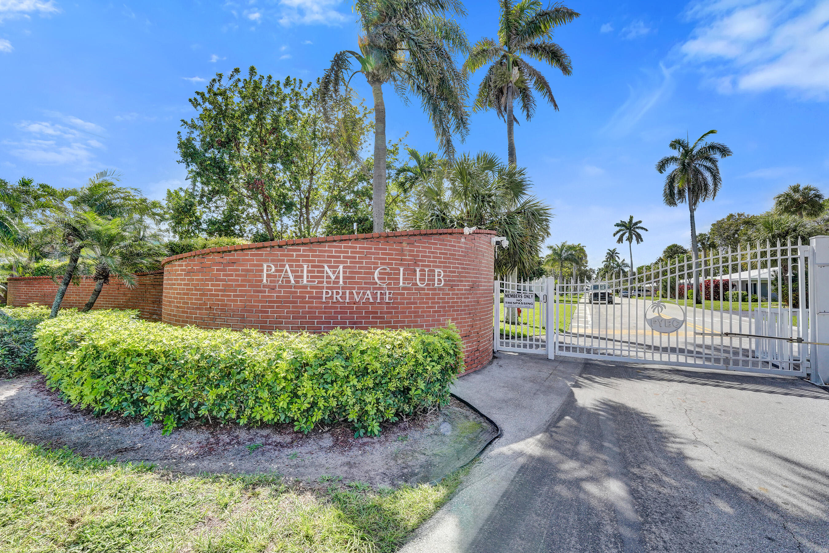 1431 S Ocean Boulevard 37 Property Photo 32