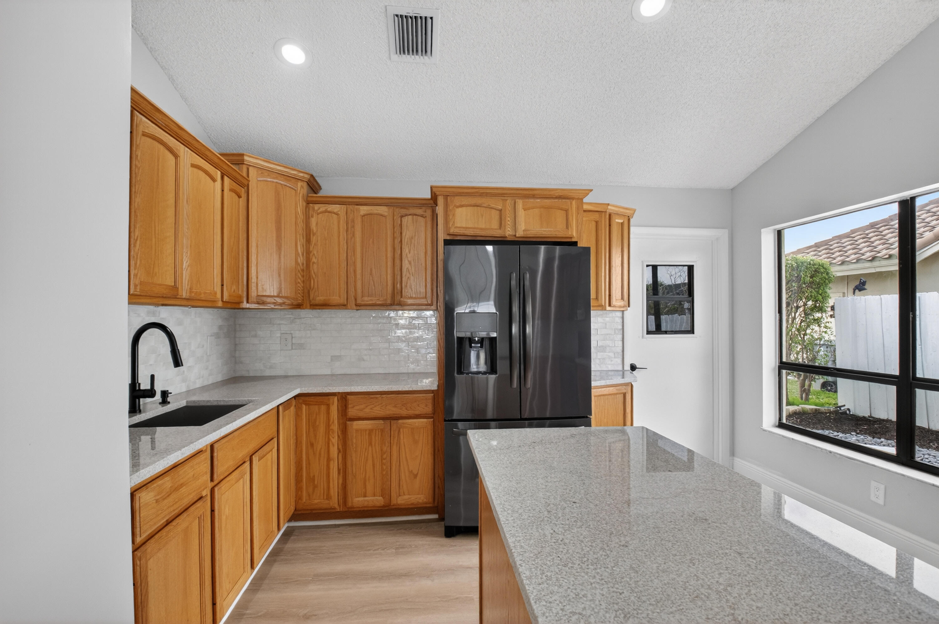 9537 Majestic Way Property Photo 9