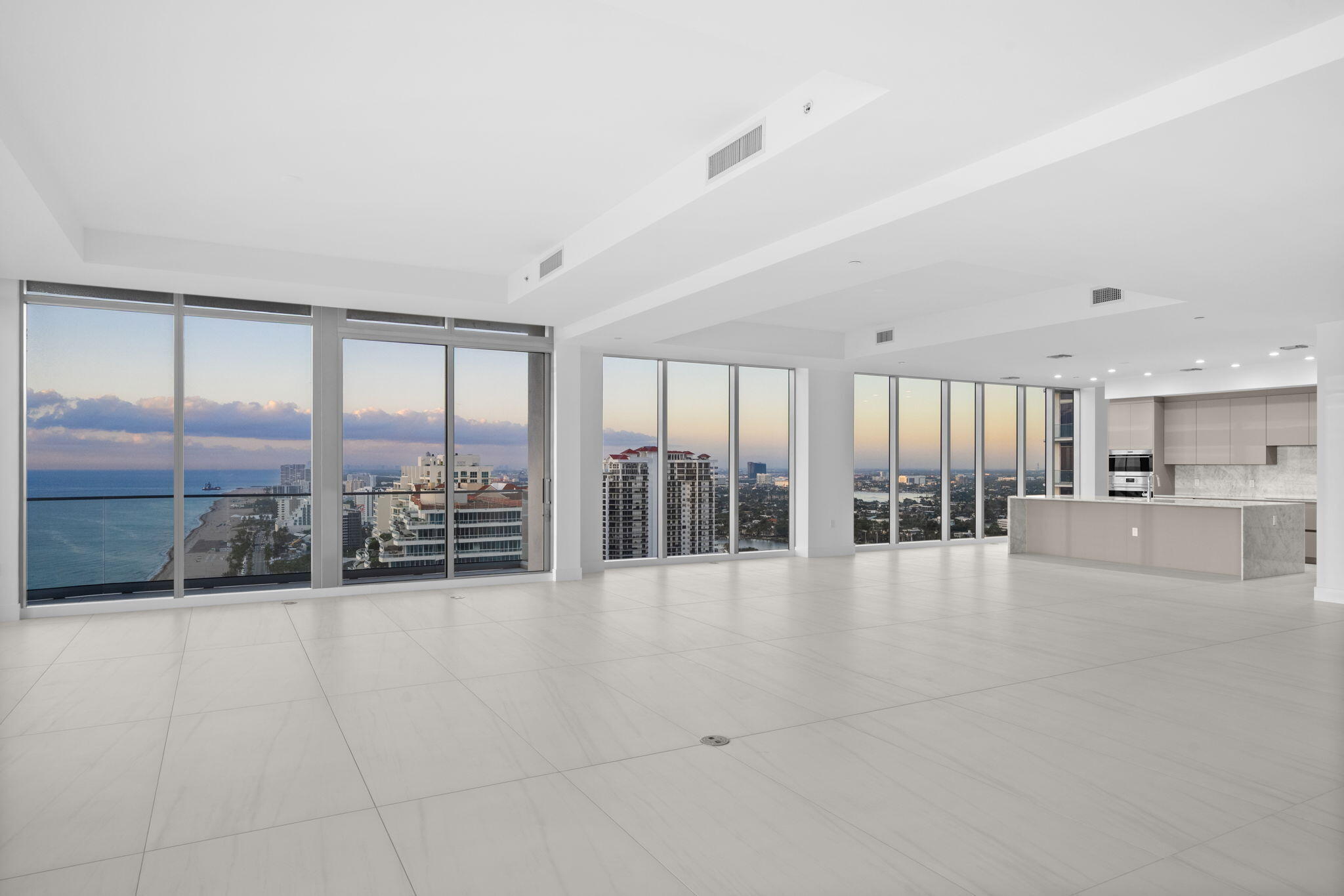 151 N Seabreeze Boulevard Ph2601-e Property Photo 7