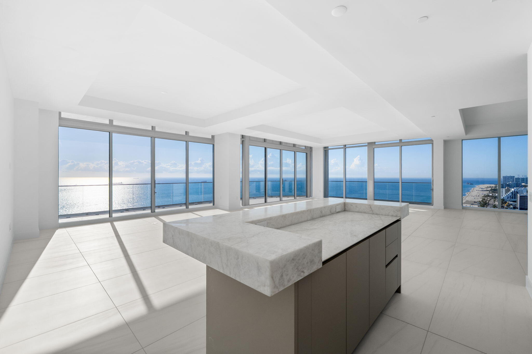 151 N Seabreeze Boulevard Ph2601-e Property Photo 12