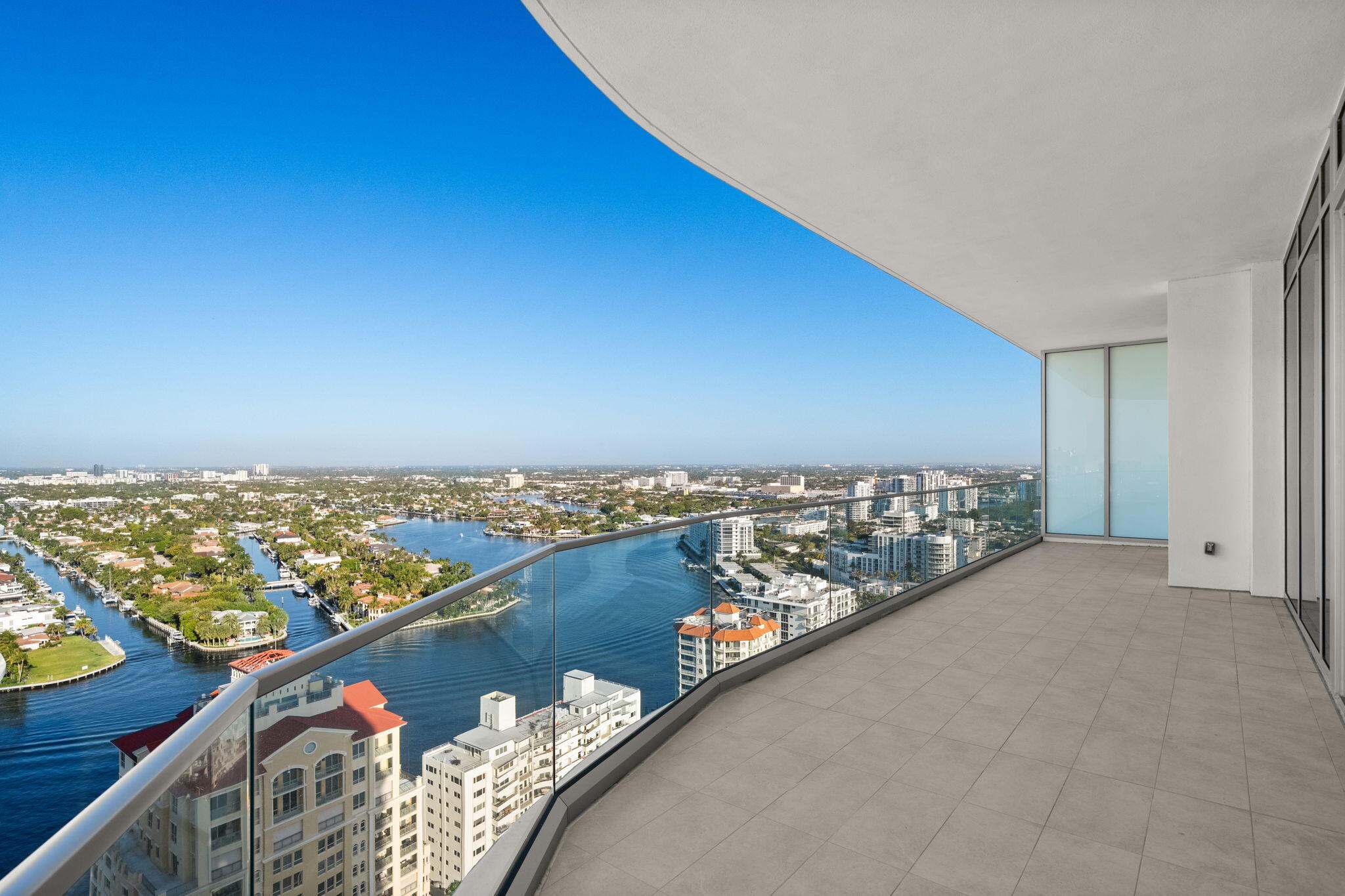 151 N Seabreeze Boulevard Ph2601-e Property Photo 23