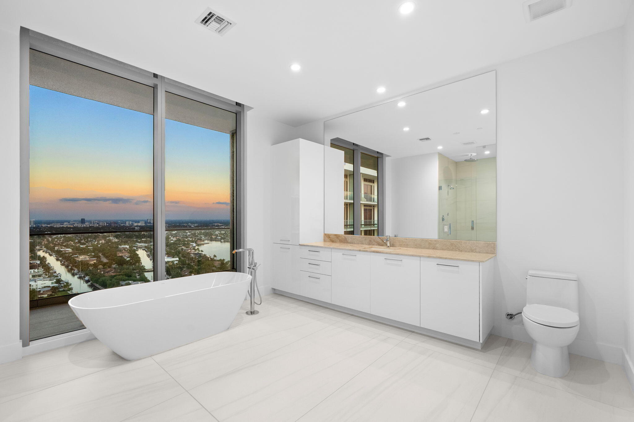 151 N Seabreeze Boulevard Ph2601-e Property Photo 31