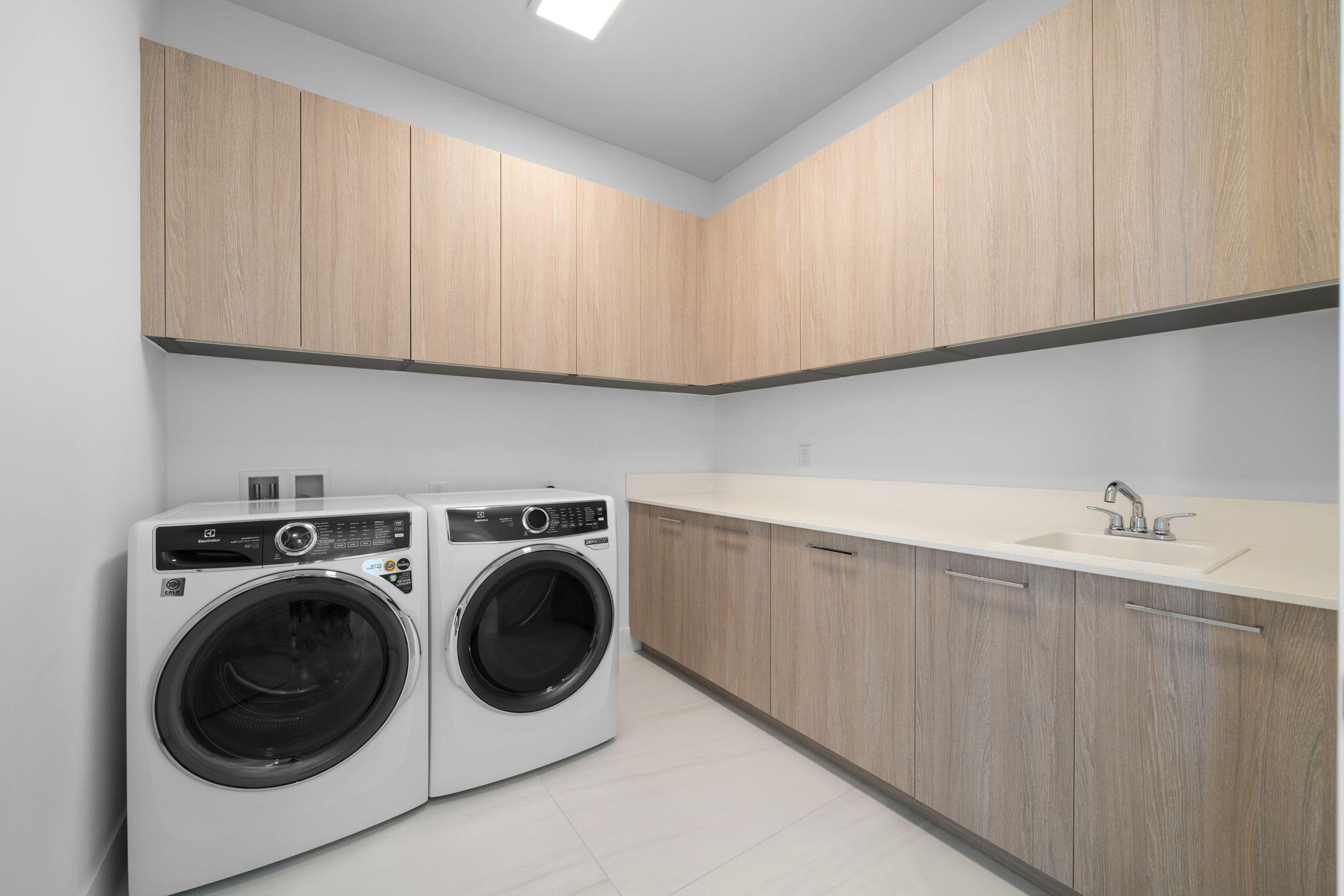 151 N Seabreeze Boulevard Ph2601-e Property Photo 41