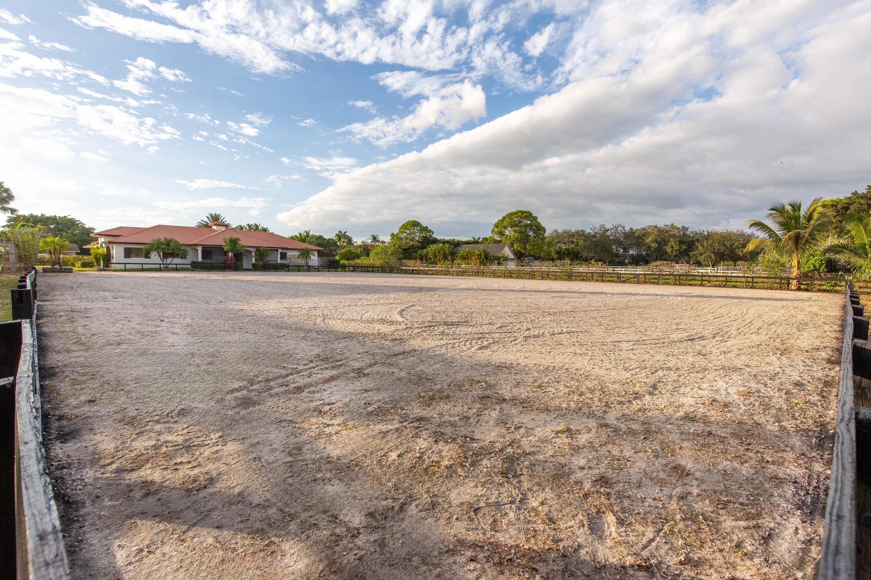 14367 Belmont Trace Property Photo 3