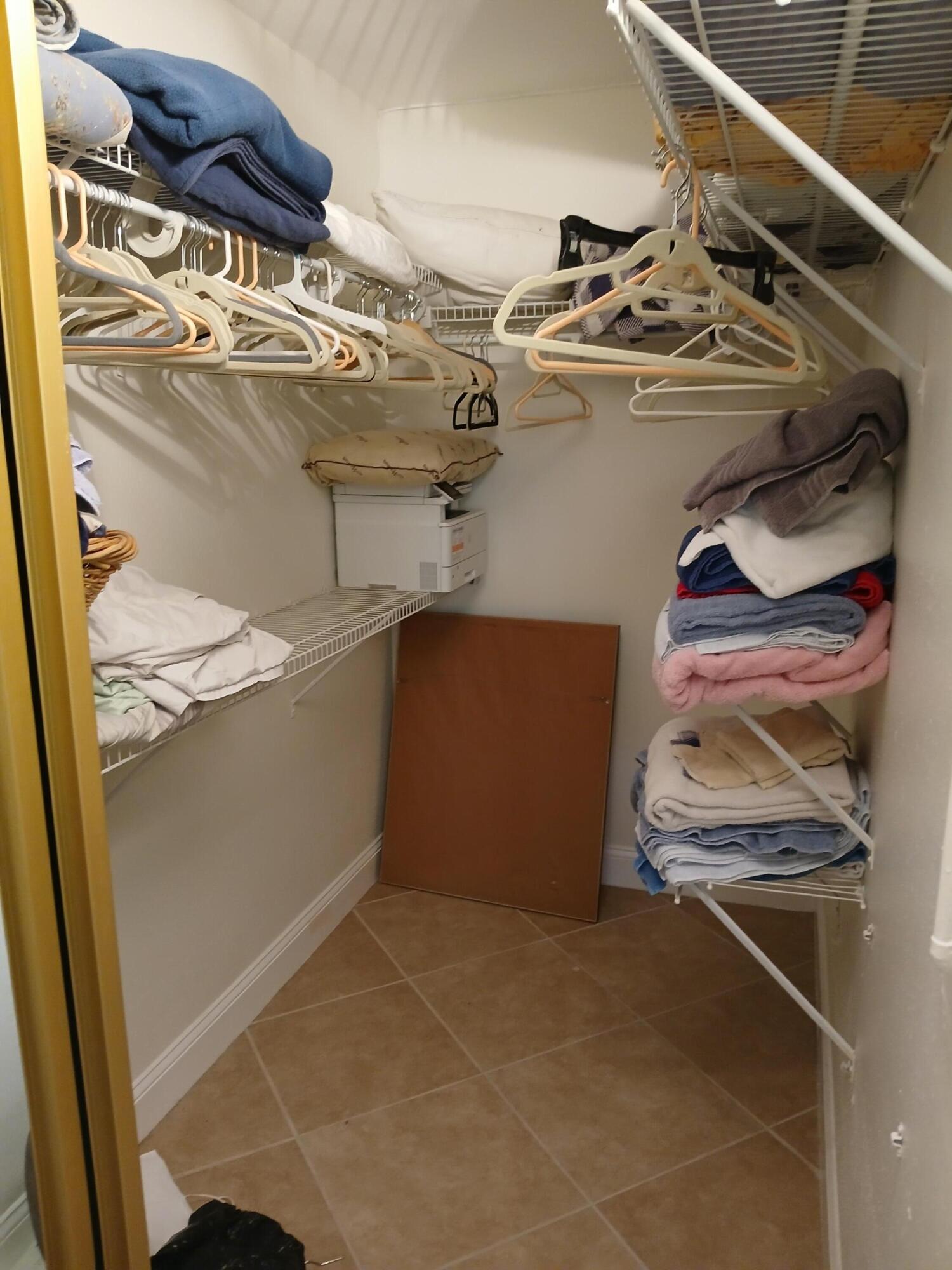 92 Seville Property Photo 23