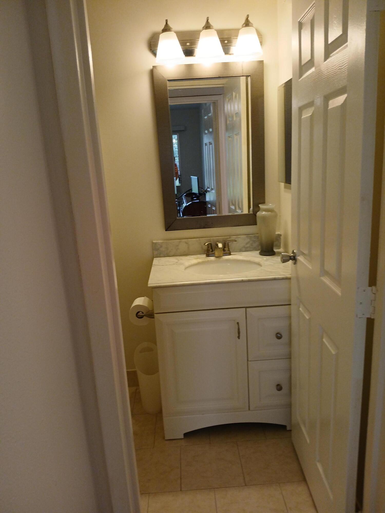 92 Seville Property Photo 26