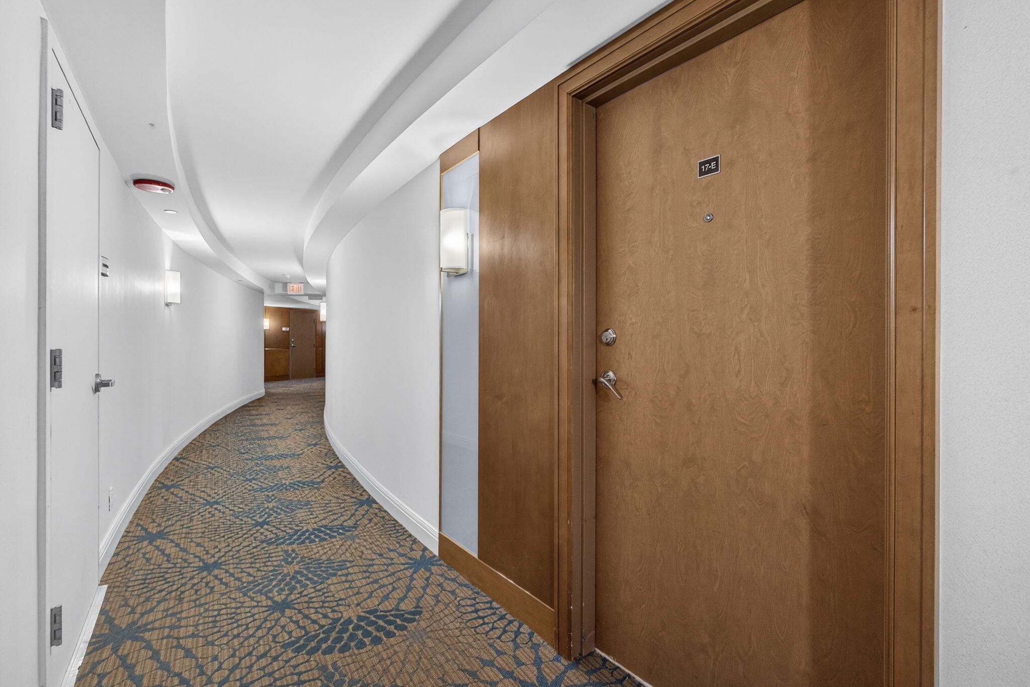 3000 N Ocean Drive Property Photo 4