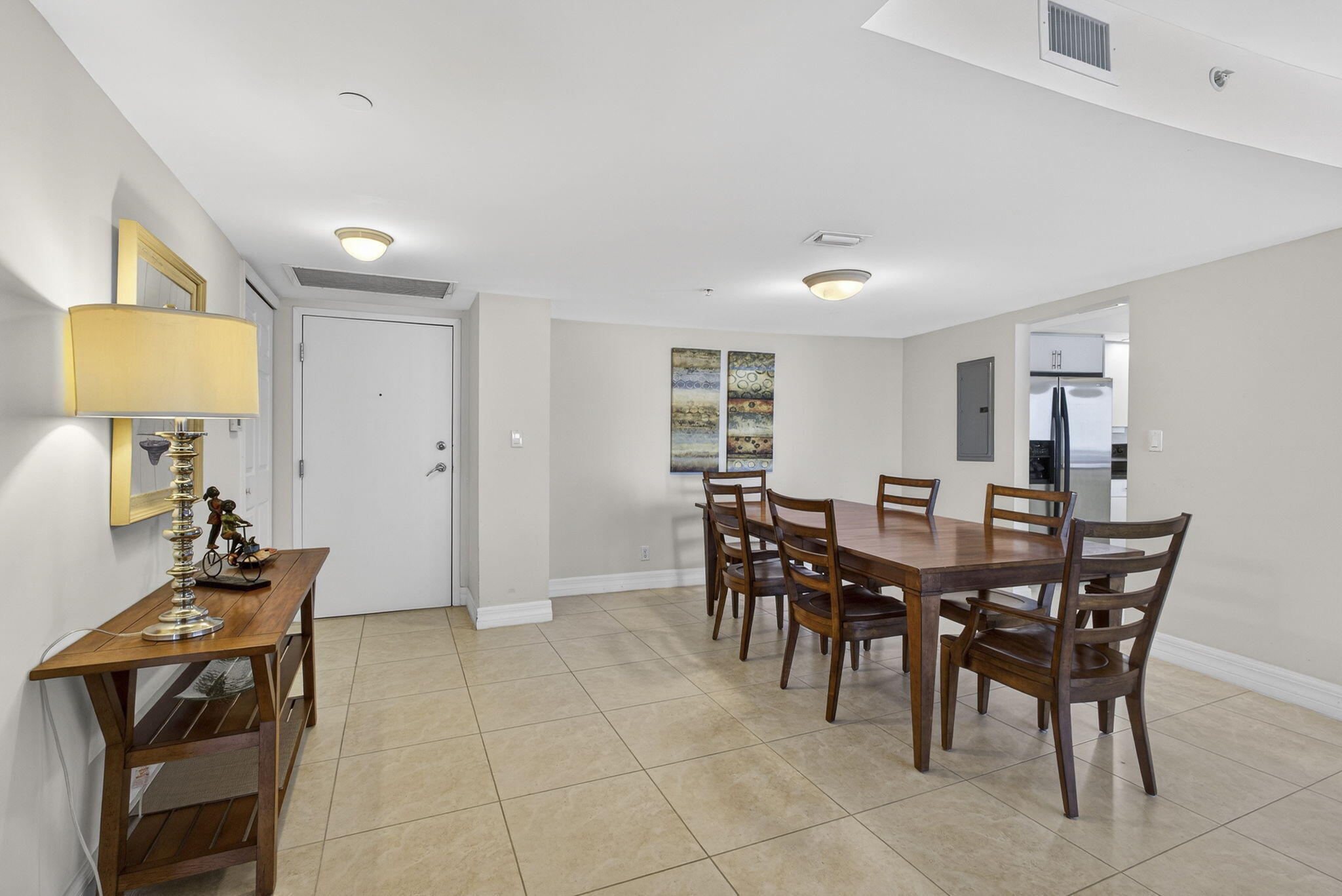 3000 N Ocean Drive Property Photo 8