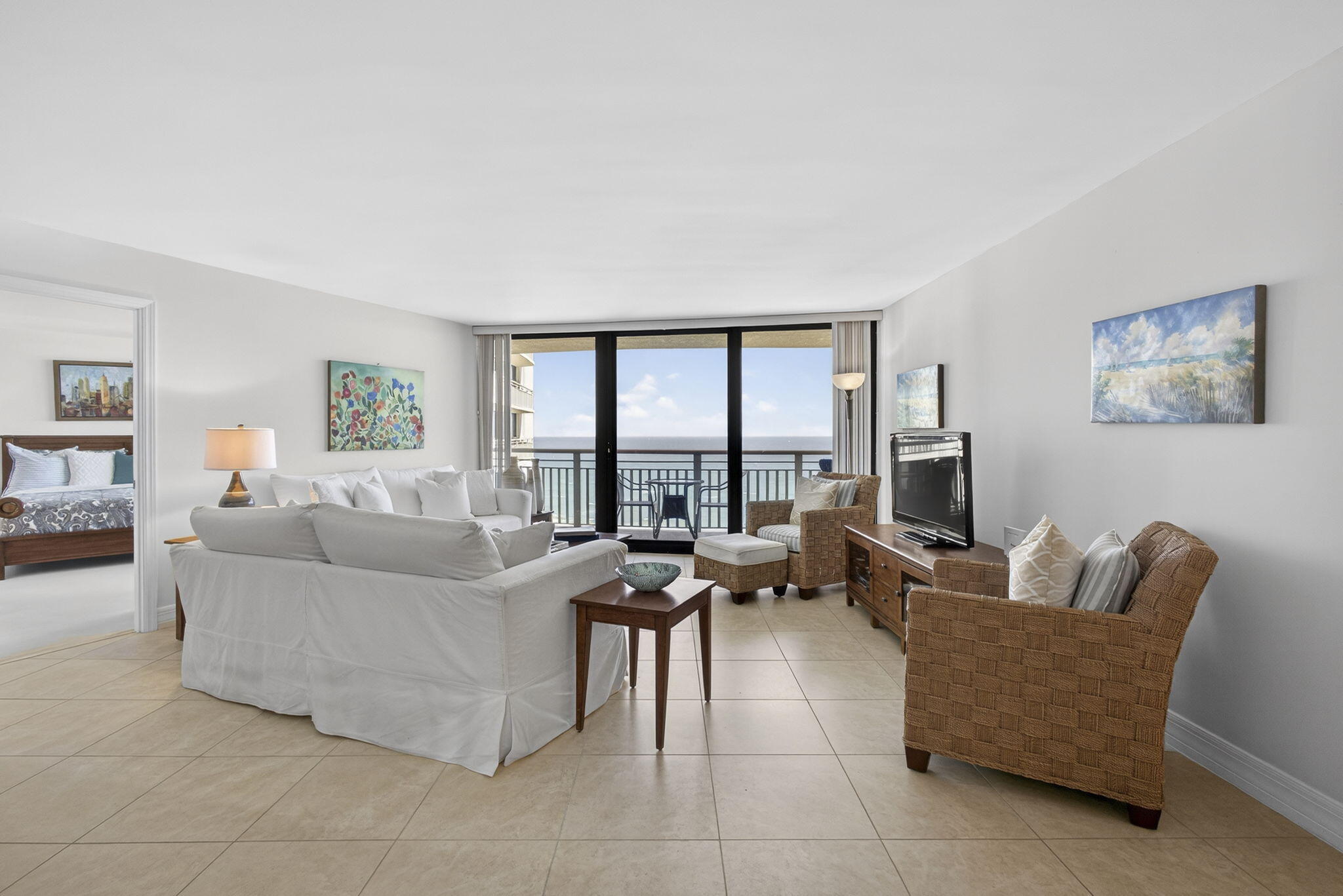 3000 N Ocean Drive Property Photo 11