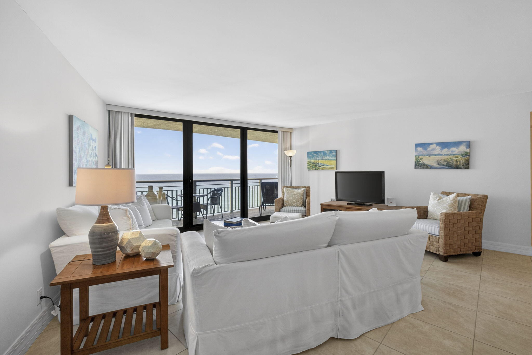 3000 N Ocean Drive Property Photo 14