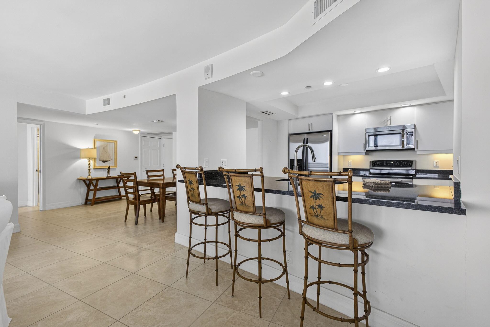 3000 N Ocean Drive Property Photo 17