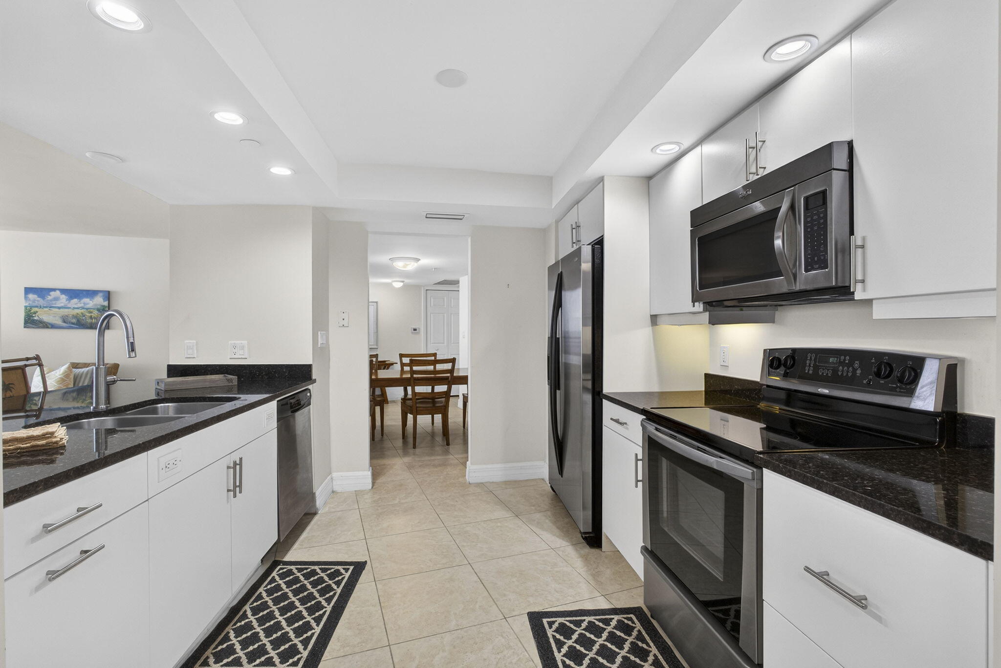 3000 N Ocean Drive Property Photo 21