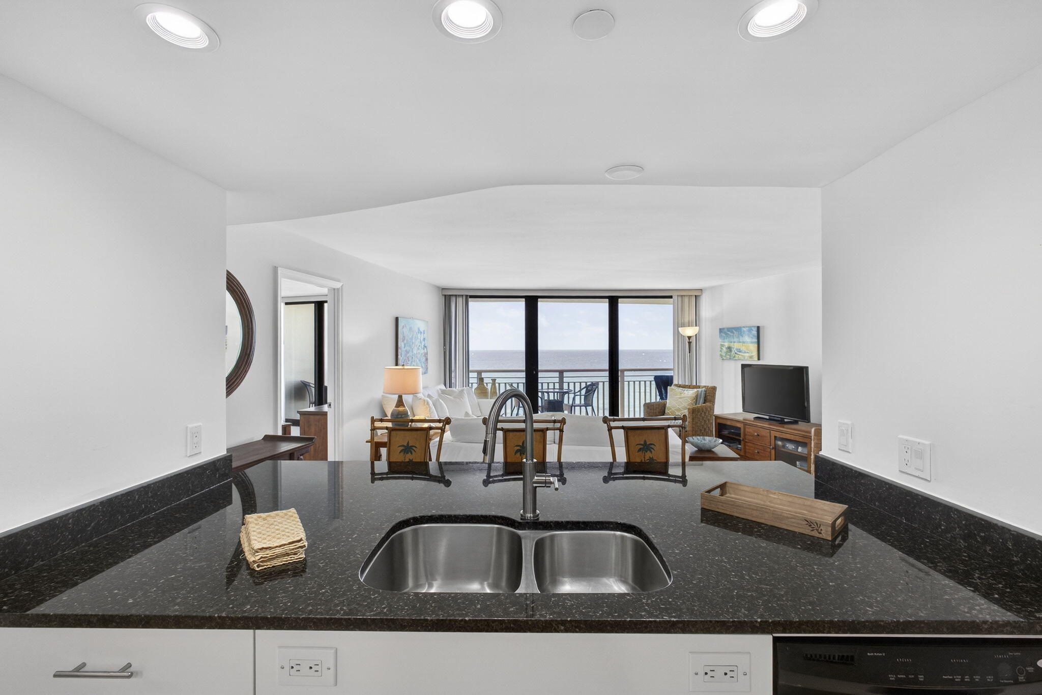 3000 N Ocean Drive Property Photo 22